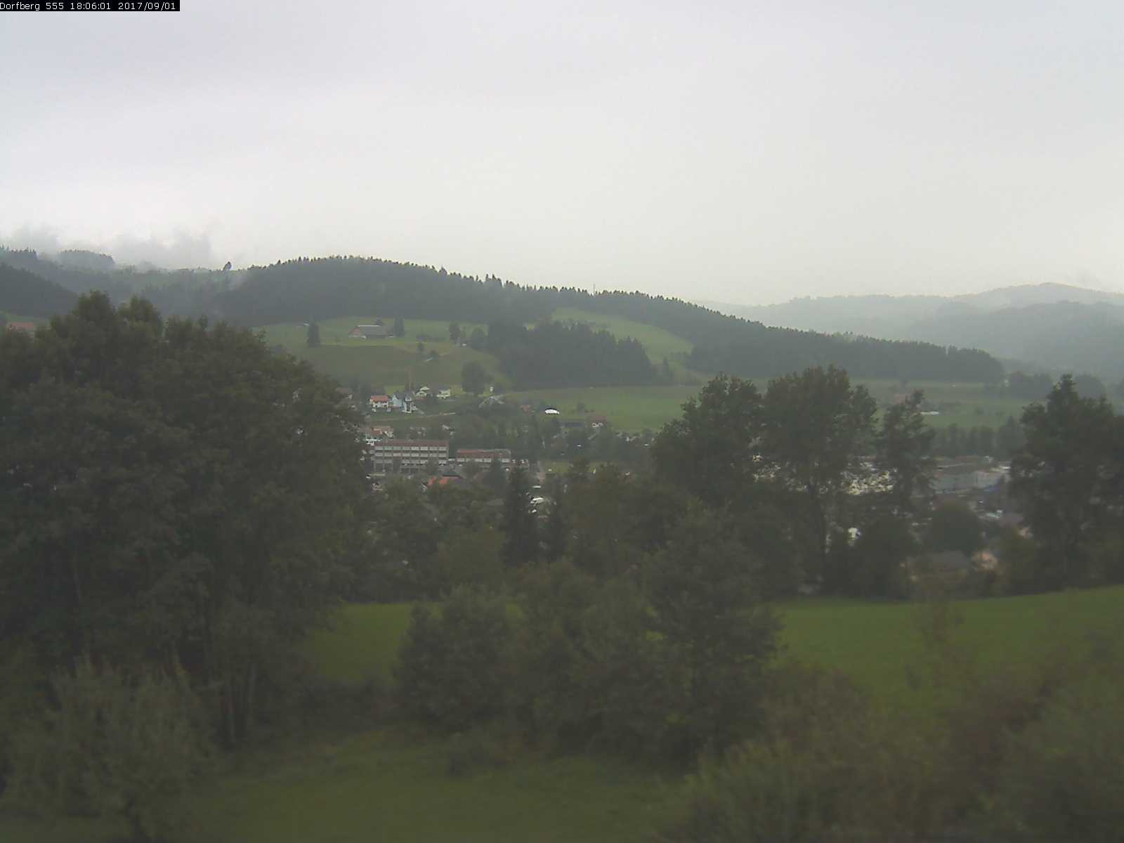 Webcam-Bild: Aussicht vom Dorfberg in Langnau 20170901-180601