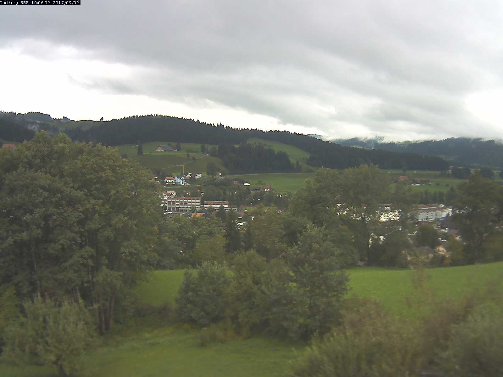 Webcam-Bild: Aussicht vom Dorfberg in Langnau 20170902-100601