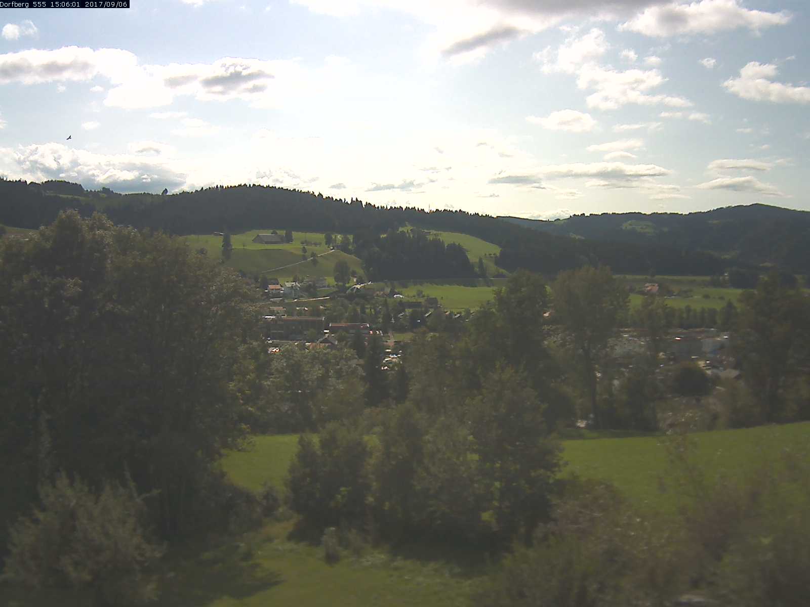Webcam-Bild: Aussicht vom Dorfberg in Langnau 20170906-150601