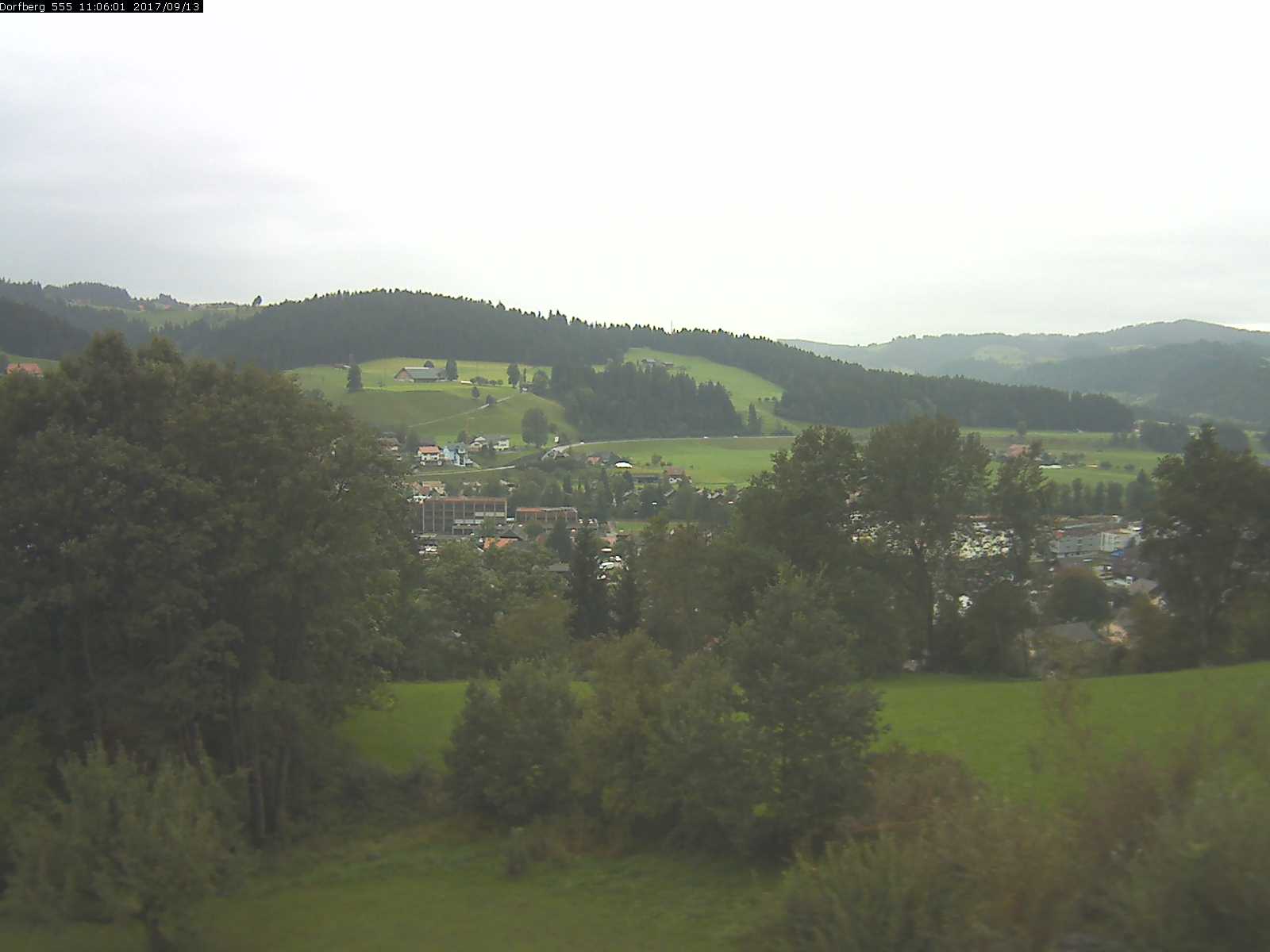 Webcam-Bild: Aussicht vom Dorfberg in Langnau 20170913-110601