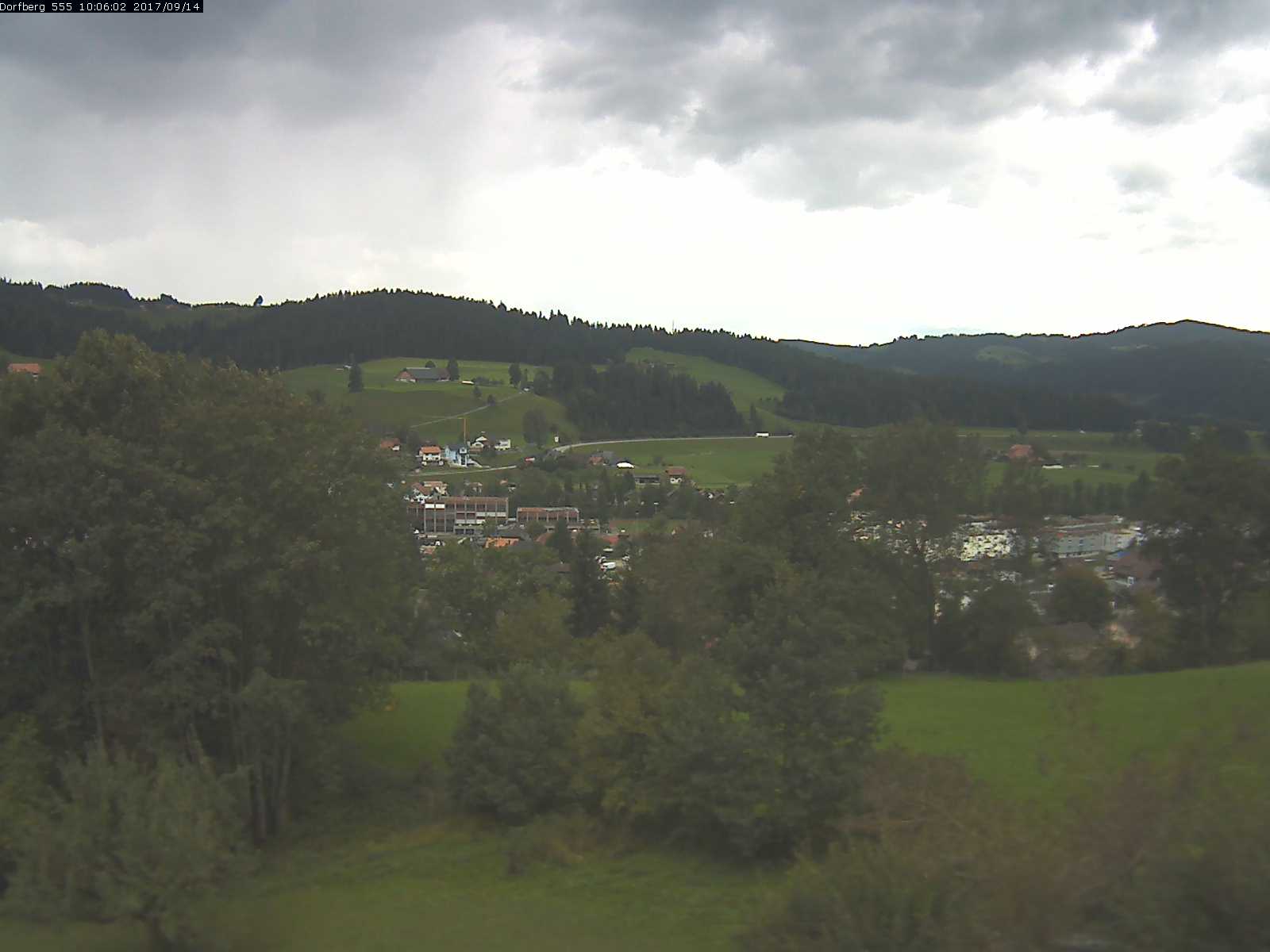 Webcam-Bild: Aussicht vom Dorfberg in Langnau 20170914-100601