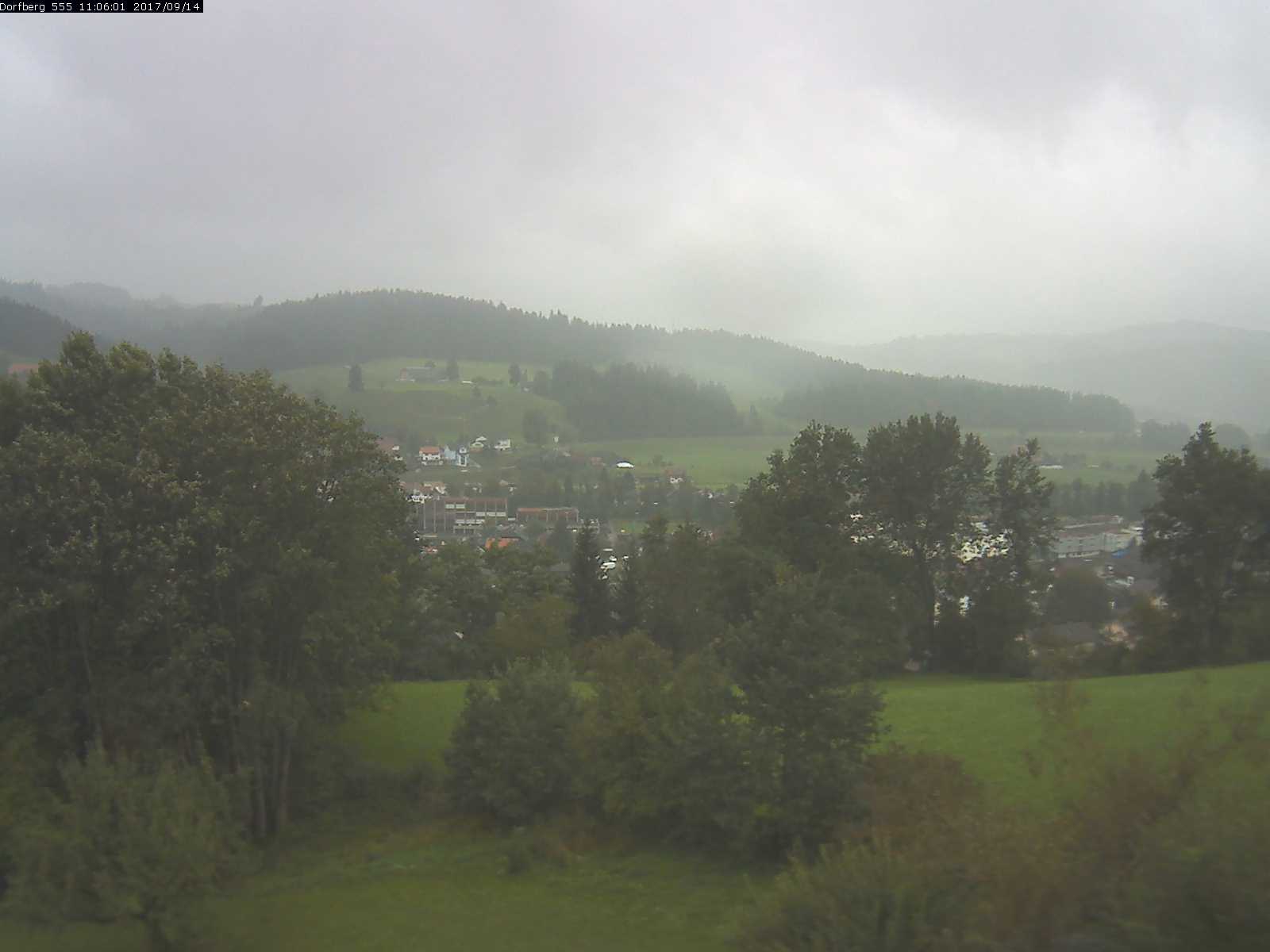 Webcam-Bild: Aussicht vom Dorfberg in Langnau 20170914-110601
