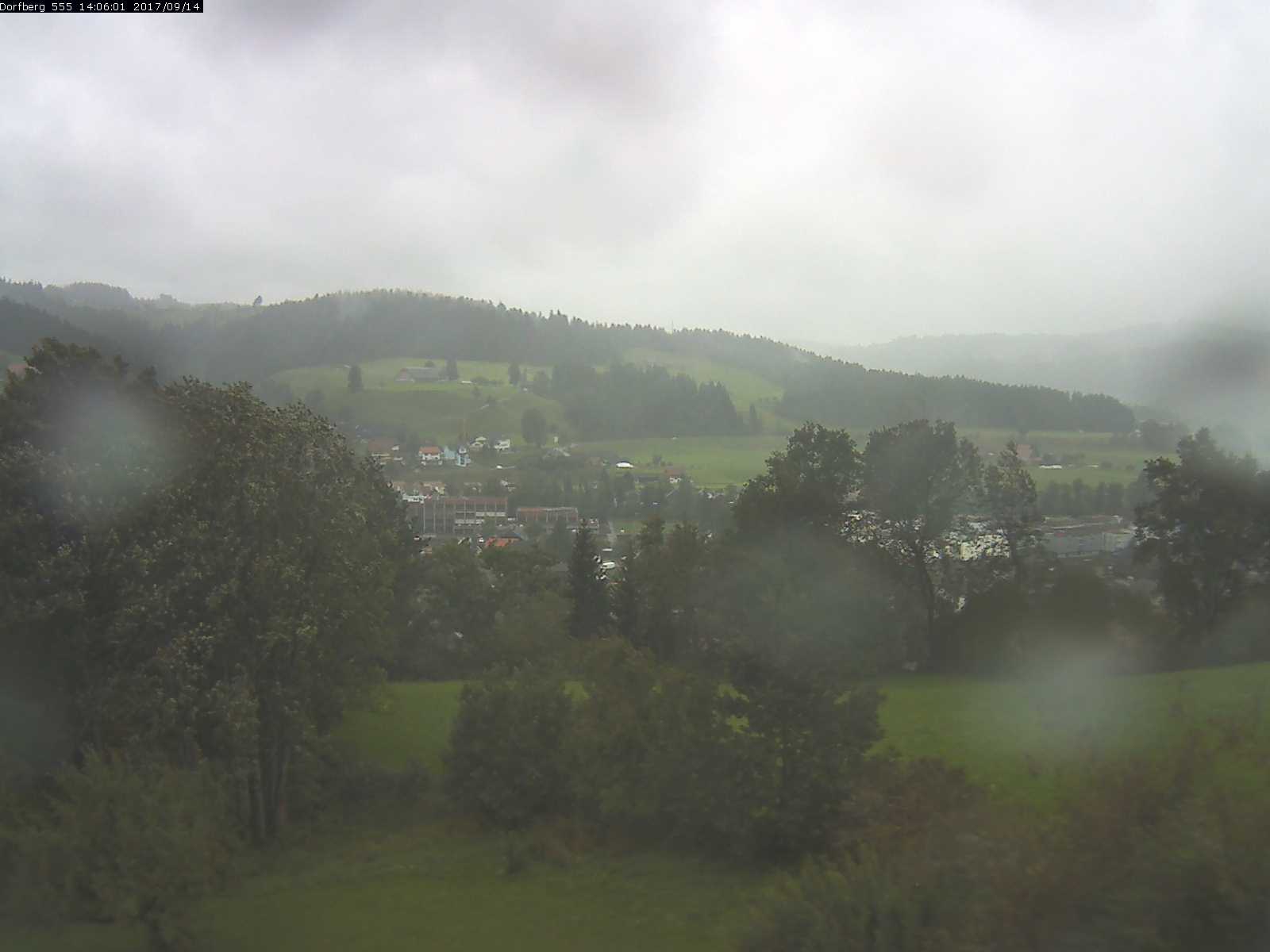 Webcam-Bild: Aussicht vom Dorfberg in Langnau 20170914-140601