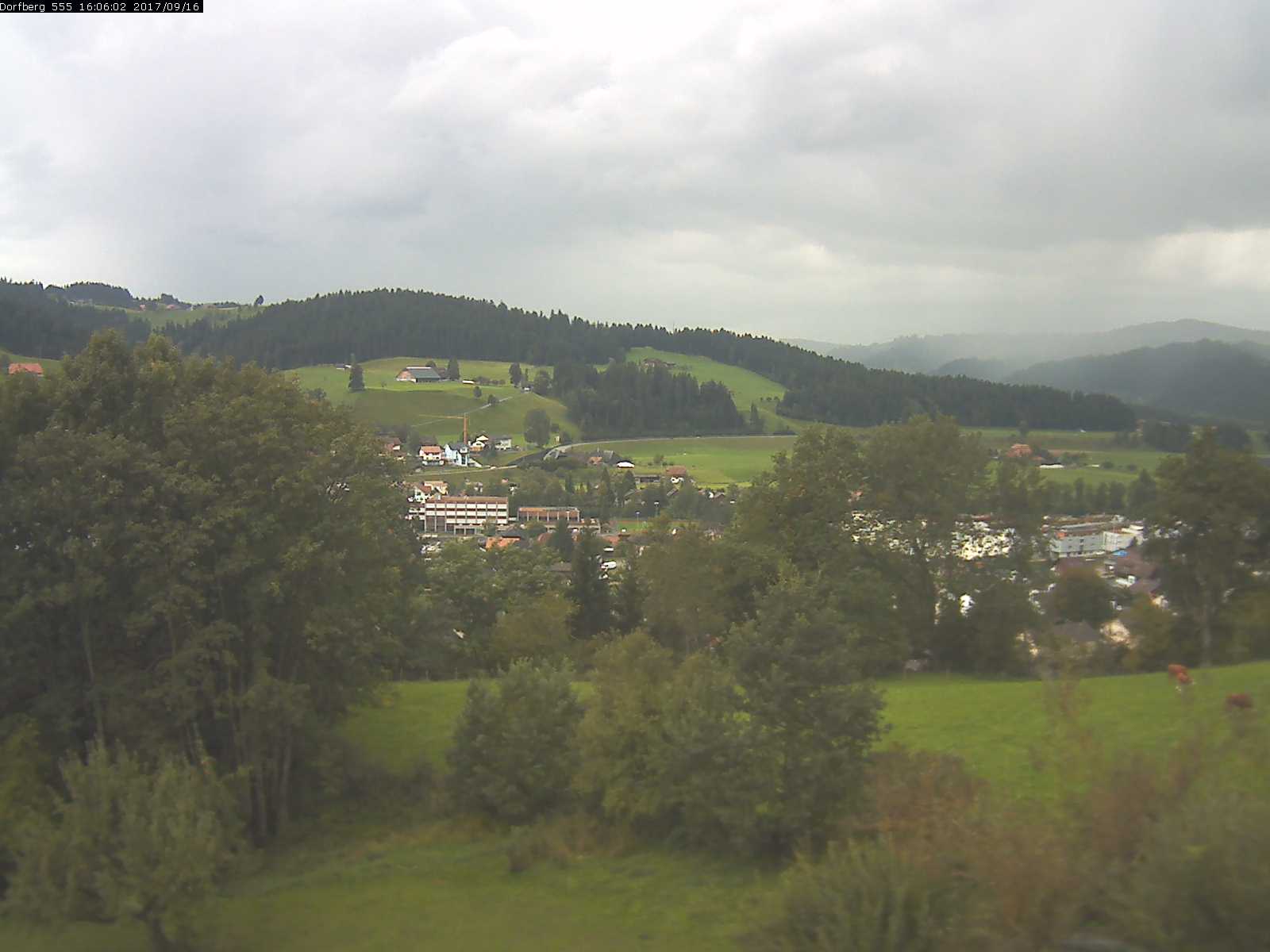Webcam-Bild: Aussicht vom Dorfberg in Langnau 20170916-160602