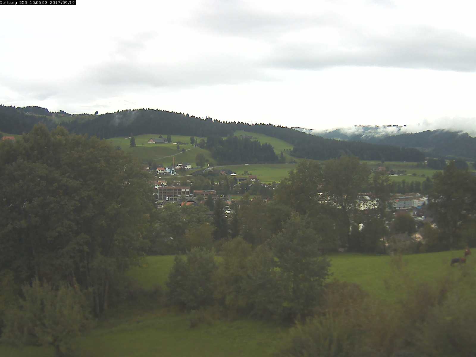 Webcam-Bild: Aussicht vom Dorfberg in Langnau 20170919-100601