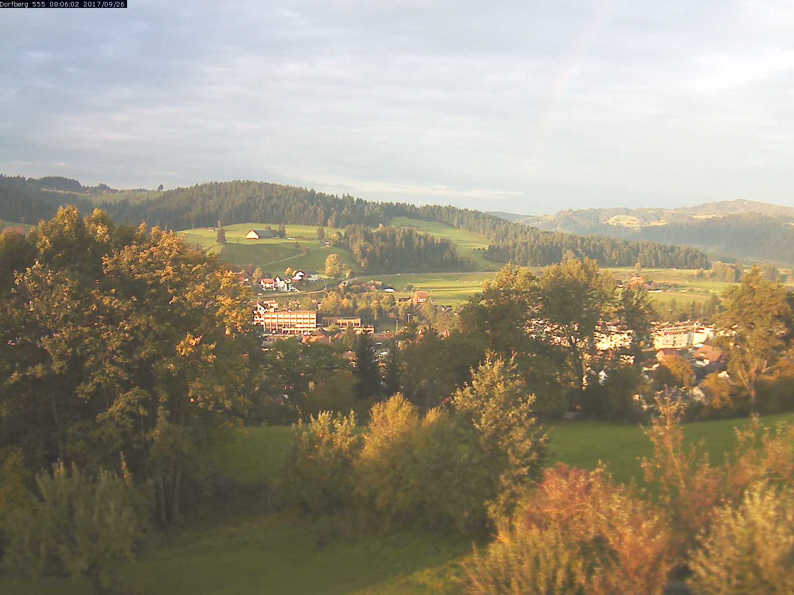 Webcam-Bild: Aussicht vom Dorfberg in Langnau 20170926-080601