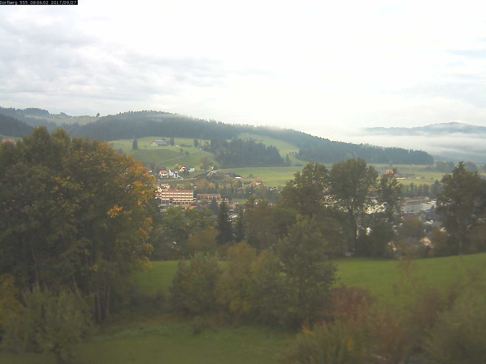 Webcam-Bild: Aussicht vom Dorfberg in Langnau 20170927-080601