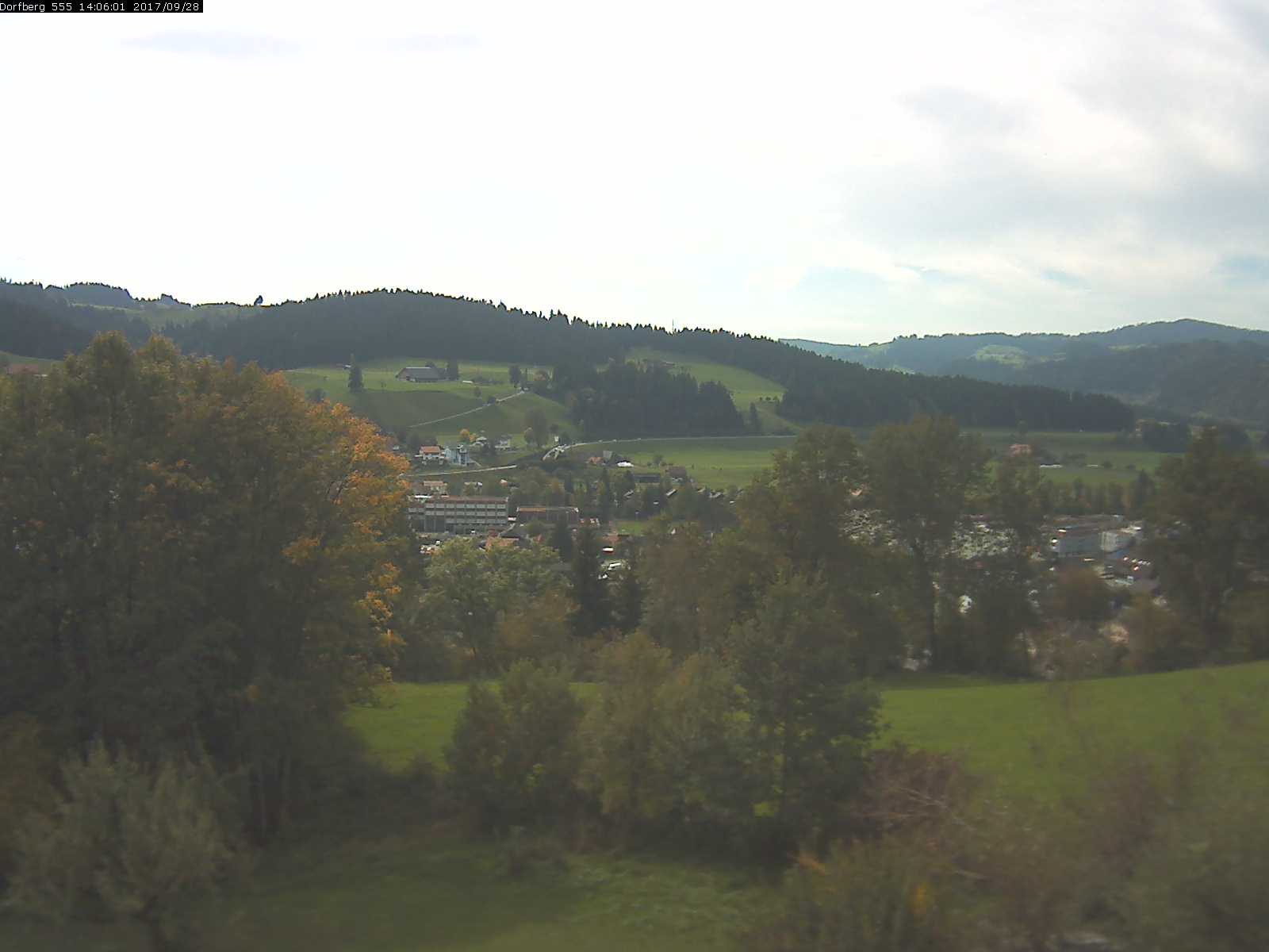 Webcam-Bild: Aussicht vom Dorfberg in Langnau 20170928-140601