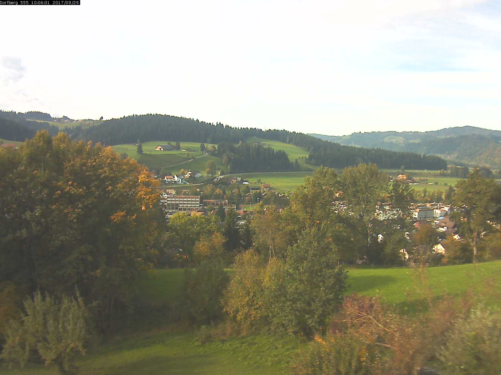 Webcam-Bild: Aussicht vom Dorfberg in Langnau 20170929-100601