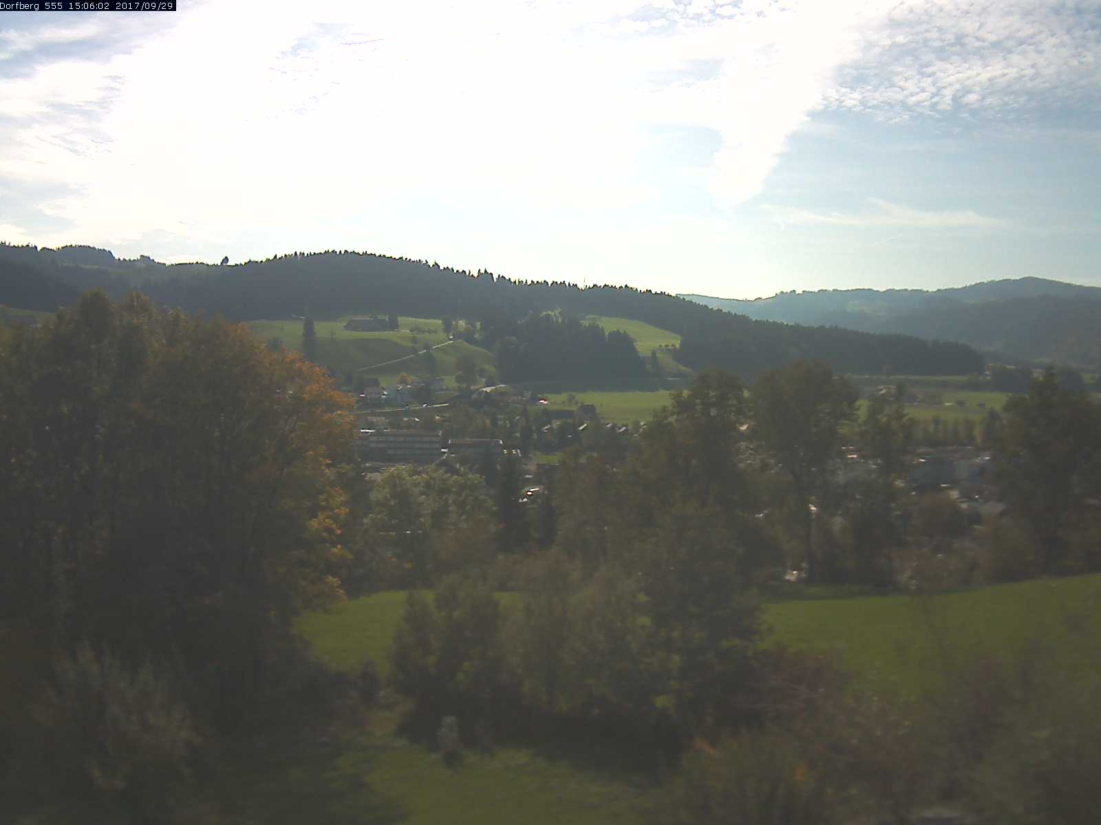 Webcam-Bild: Aussicht vom Dorfberg in Langnau 20170929-150601