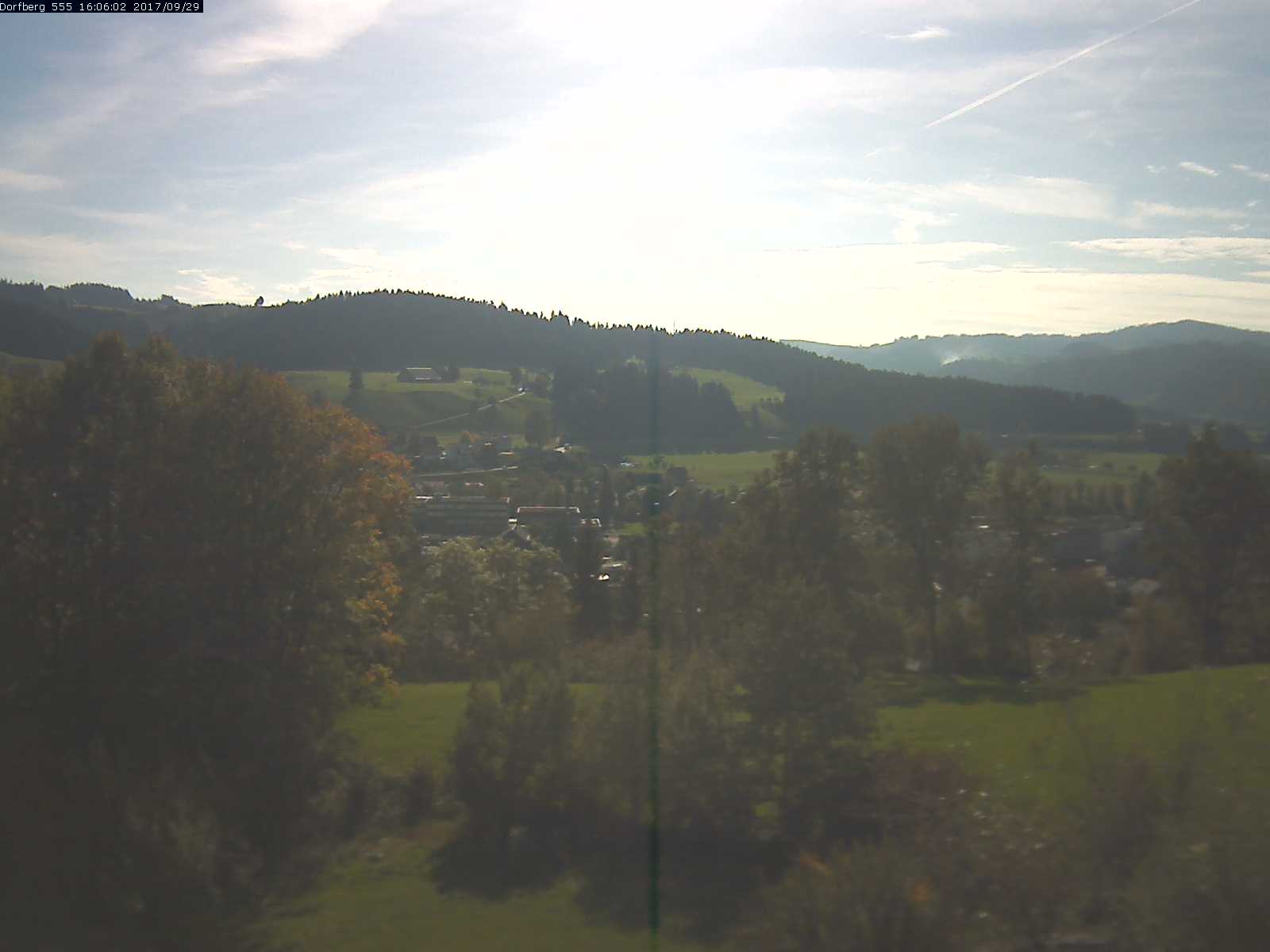 Webcam-Bild: Aussicht vom Dorfberg in Langnau 20170929-160601
