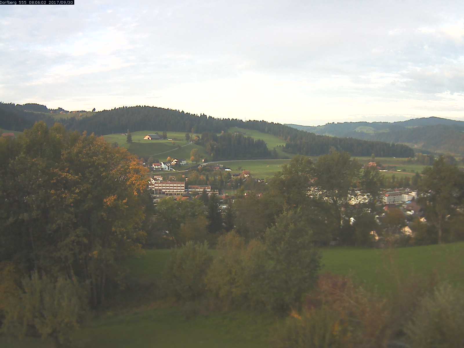 Webcam-Bild: Aussicht vom Dorfberg in Langnau 20170930-080601