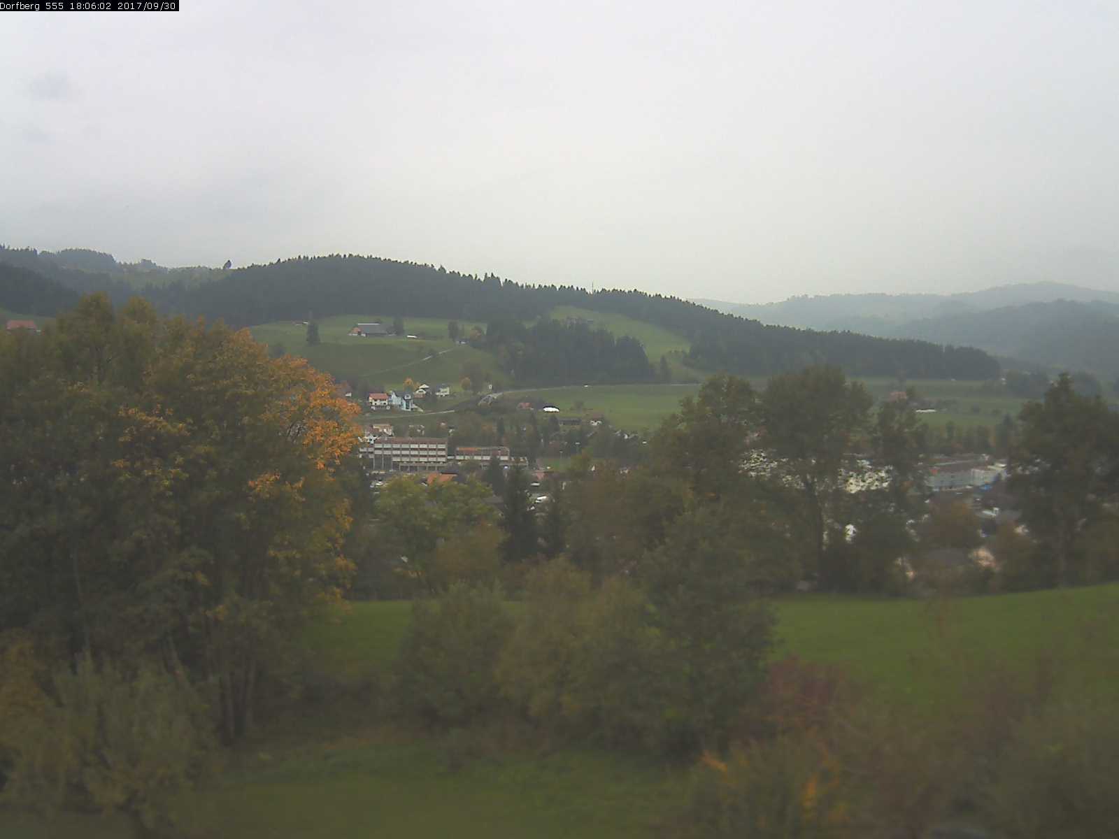 Webcam-Bild: Aussicht vom Dorfberg in Langnau 20170930-180601