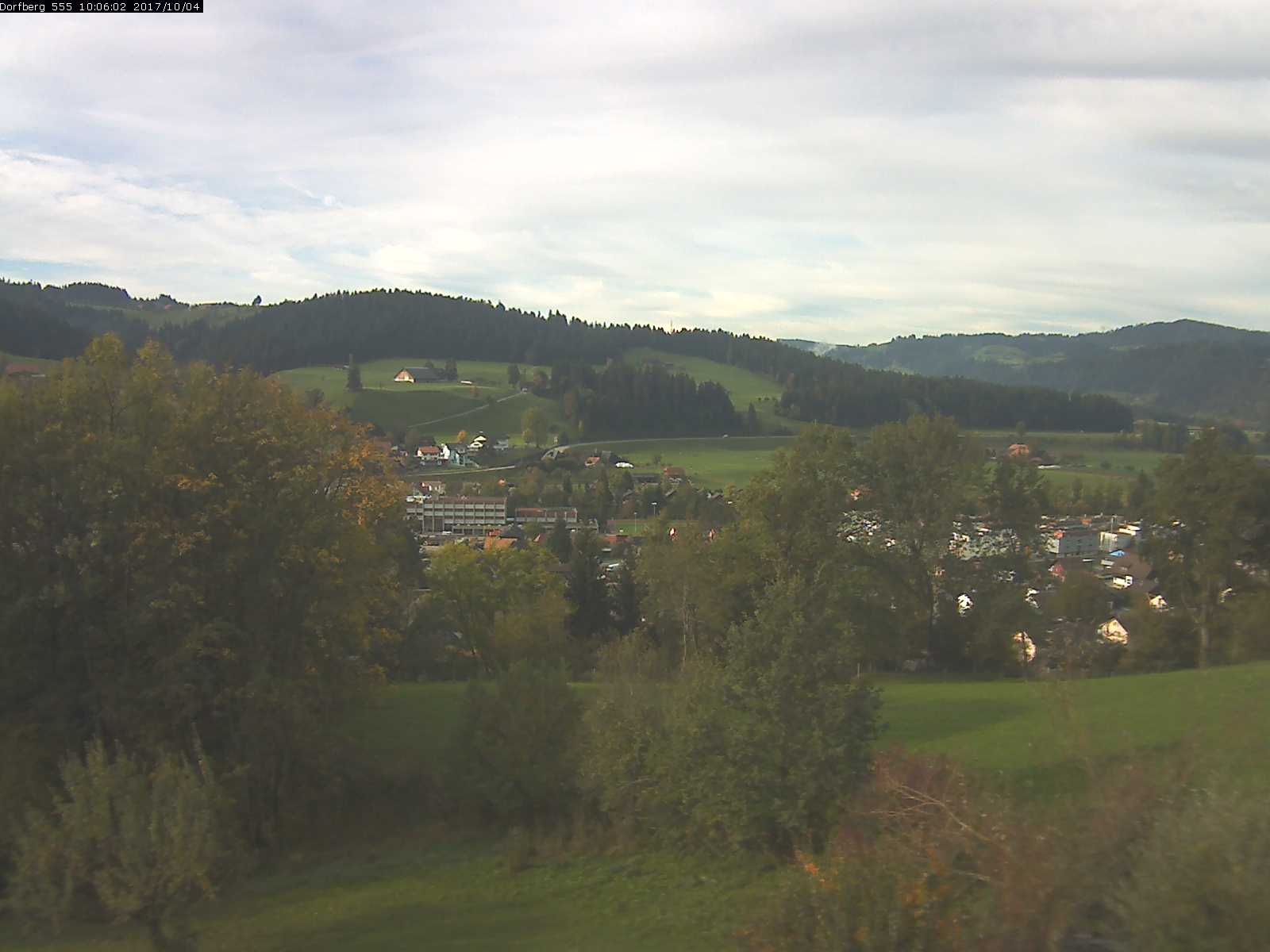 Webcam-Bild: Aussicht vom Dorfberg in Langnau 20171004-100601