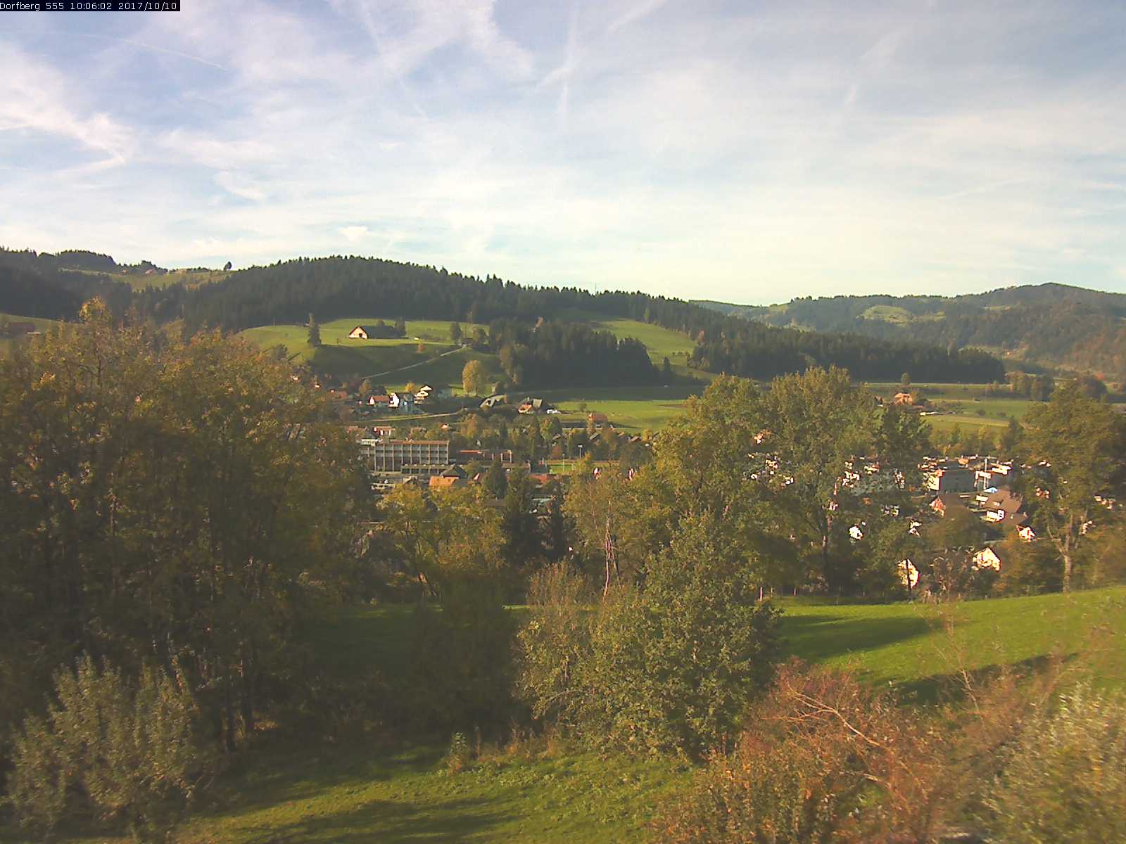 Webcam-Bild: Aussicht vom Dorfberg in Langnau 20171010-100601