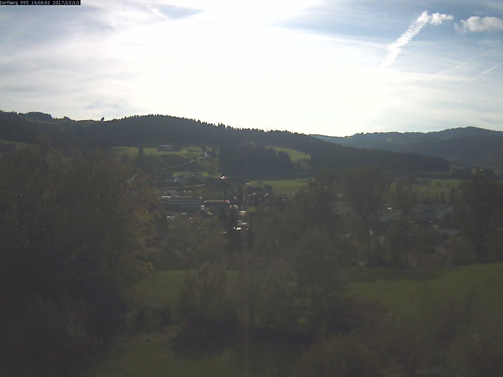 Webcam-Bild: Aussicht vom Dorfberg in Langnau 20171010-160601