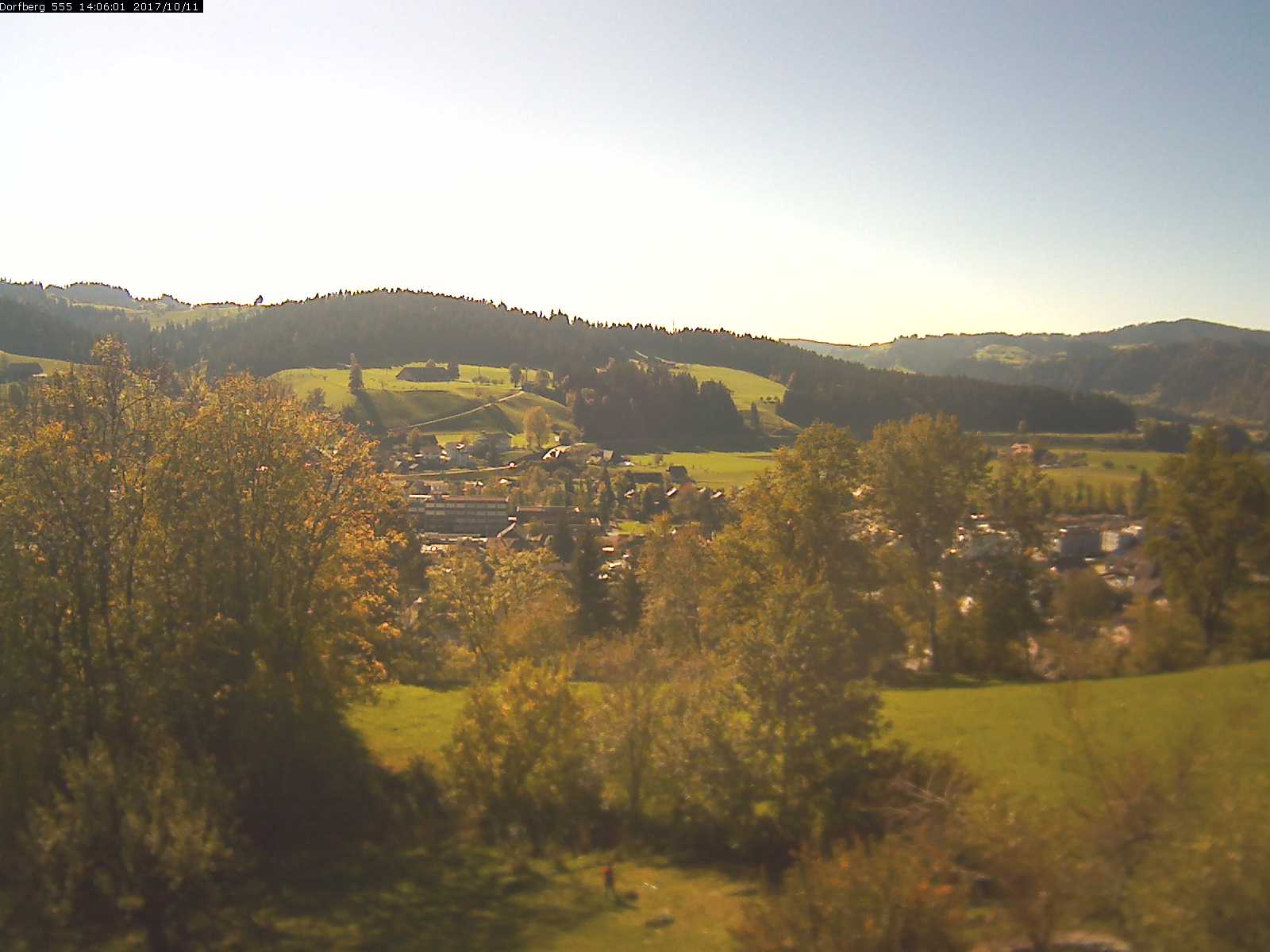 Webcam-Bild: Aussicht vom Dorfberg in Langnau 20171011-140601