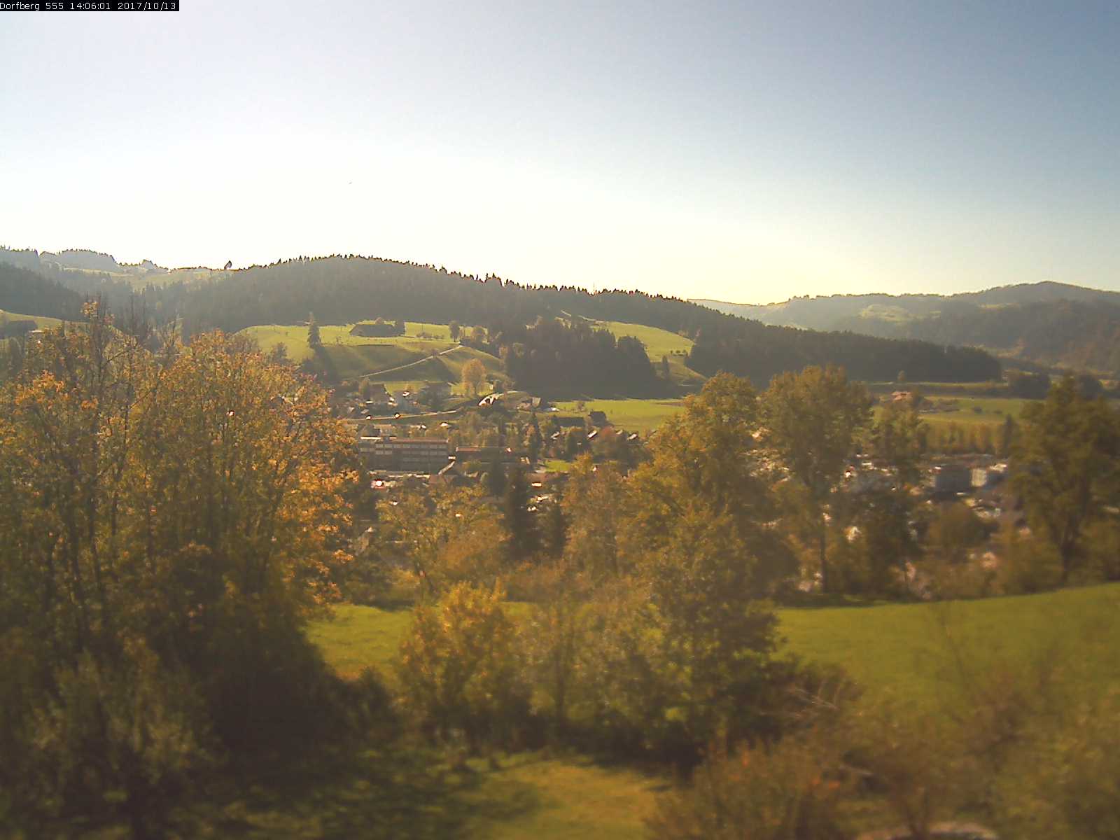 Webcam-Bild: Aussicht vom Dorfberg in Langnau 20171013-140601