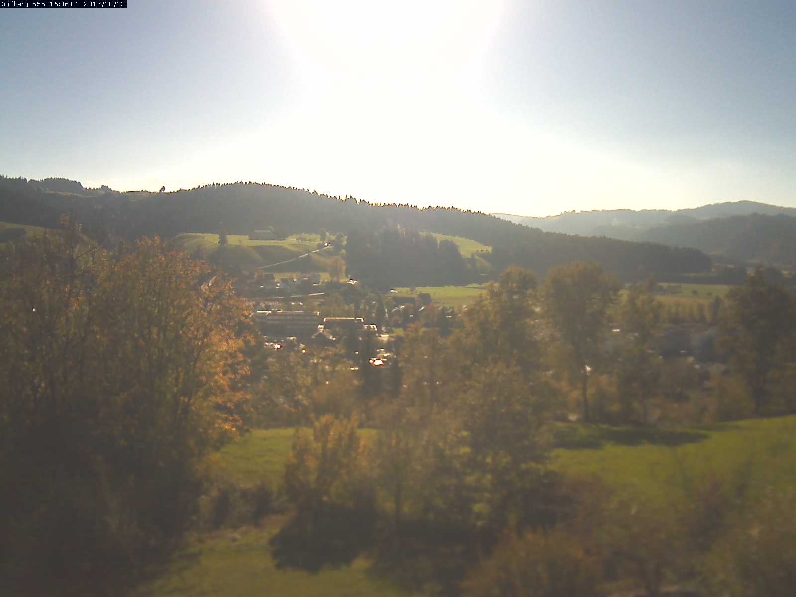Webcam-Bild: Aussicht vom Dorfberg in Langnau 20171013-160601