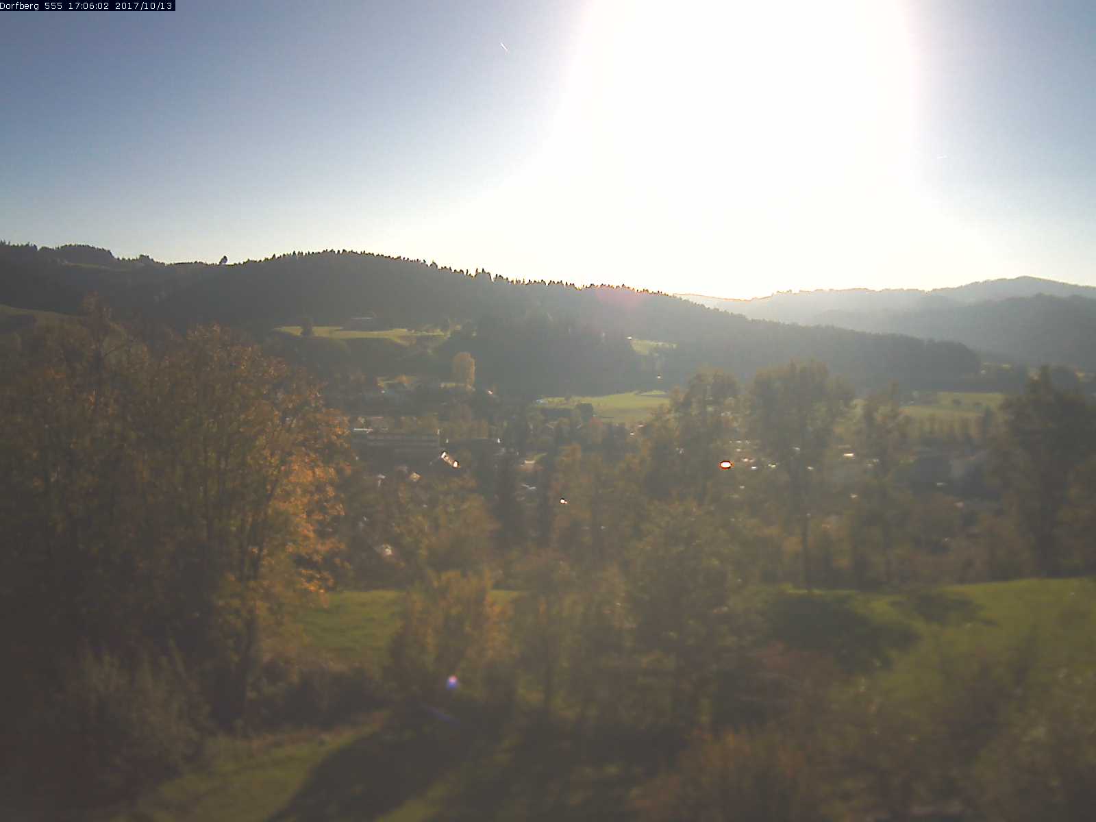 Webcam-Bild: Aussicht vom Dorfberg in Langnau 20171013-170601