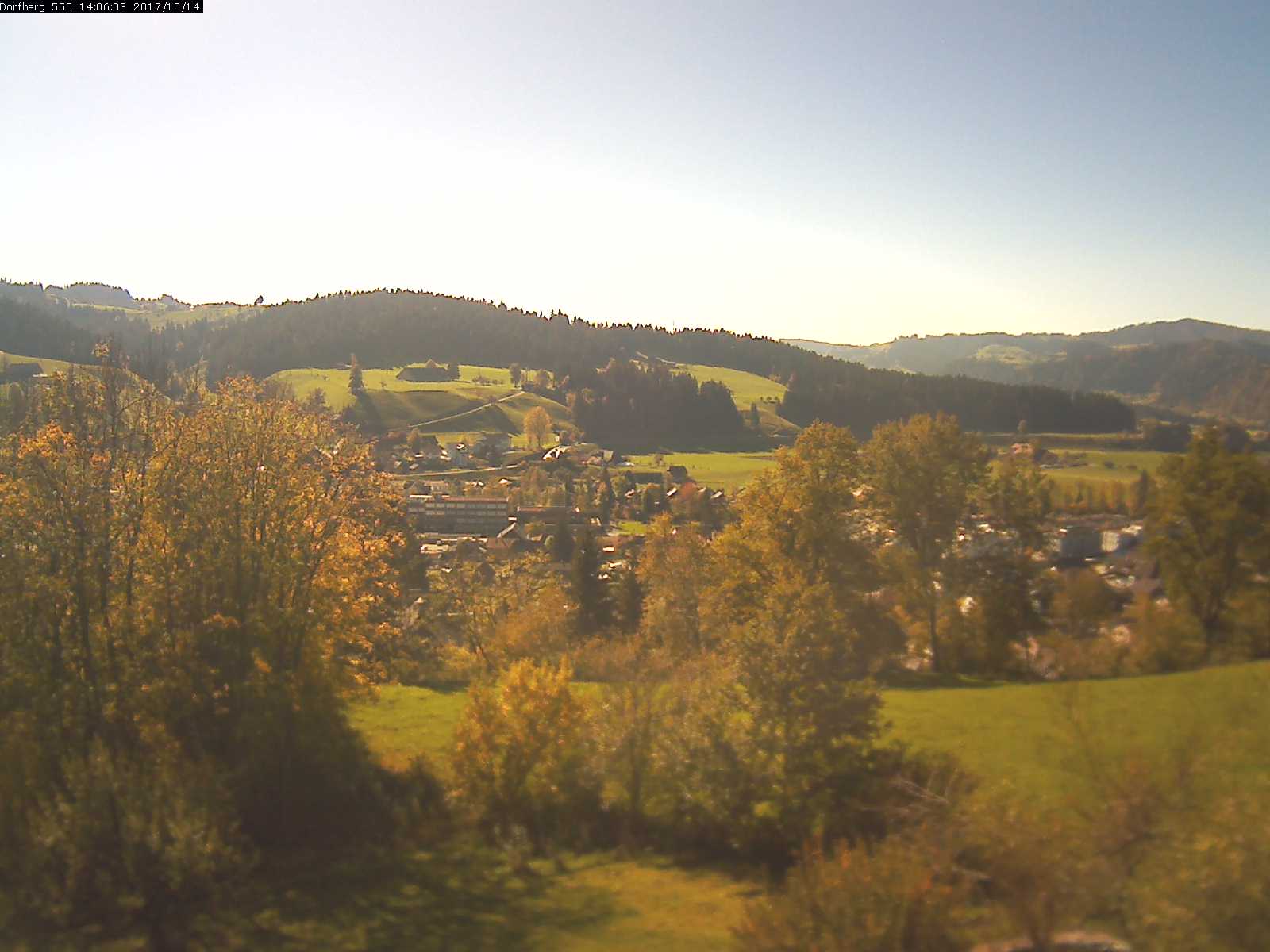 Webcam-Bild: Aussicht vom Dorfberg in Langnau 20171014-140601