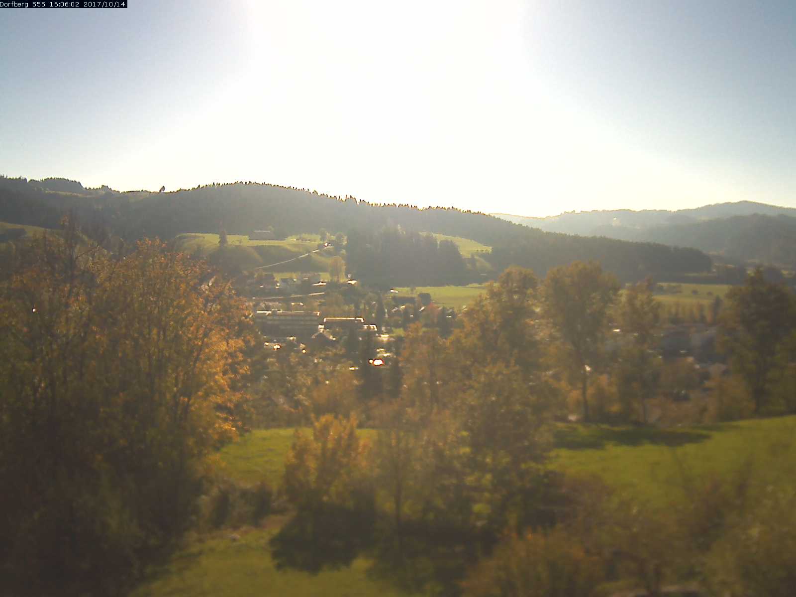 Webcam-Bild: Aussicht vom Dorfberg in Langnau 20171014-160601