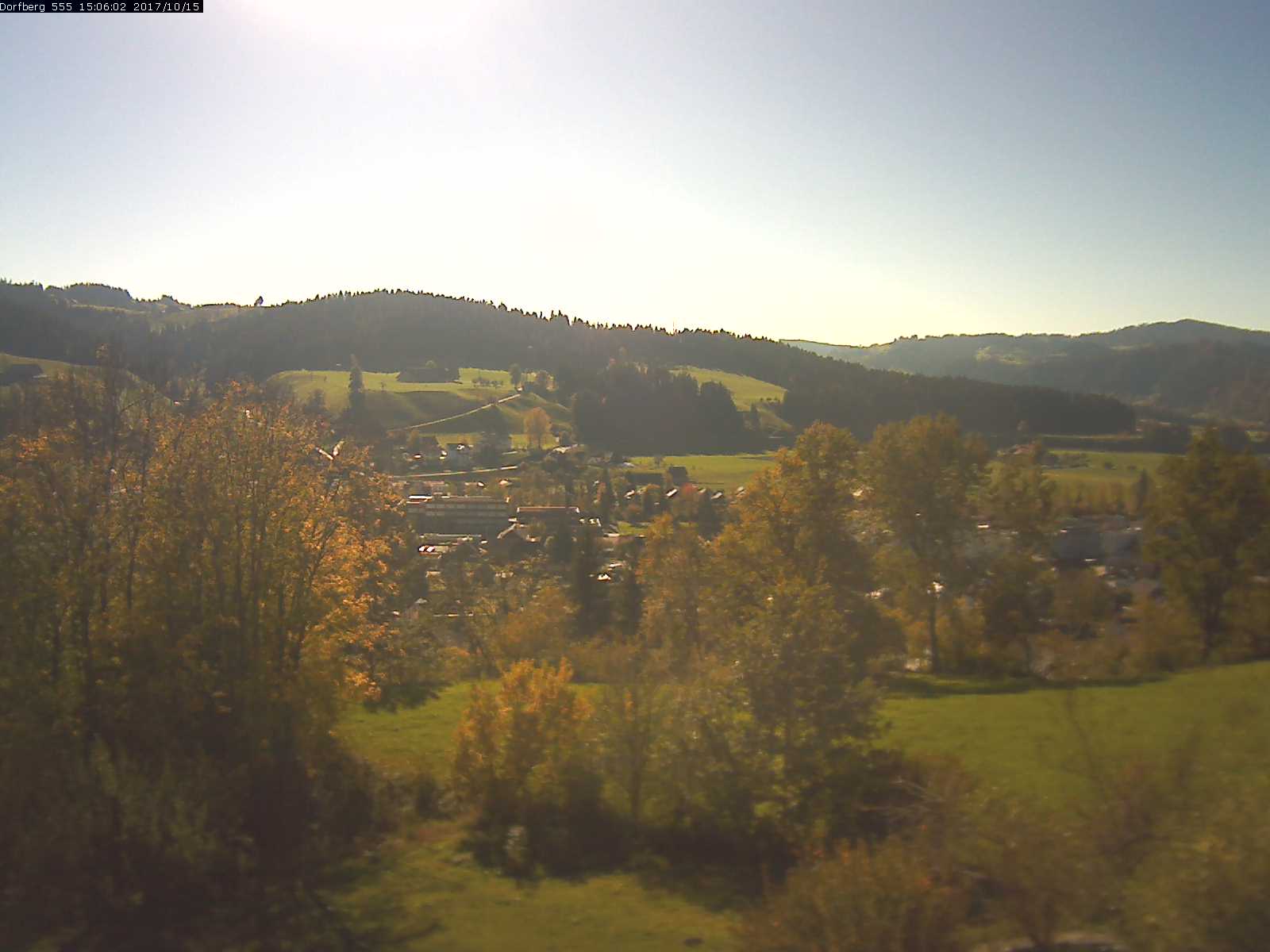 Webcam-Bild: Aussicht vom Dorfberg in Langnau 20171015-150601