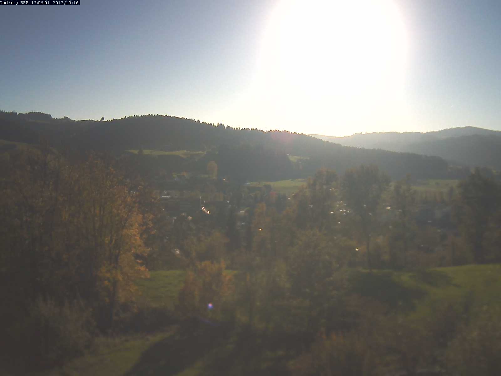 Webcam-Bild: Aussicht vom Dorfberg in Langnau 20171016-170601