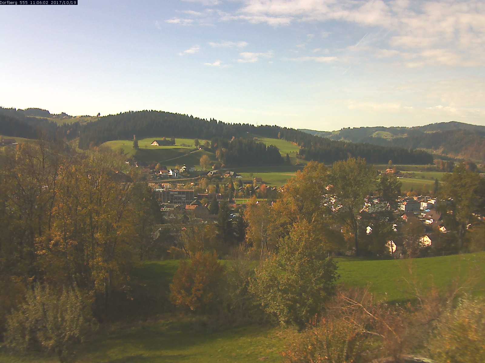 Webcam-Bild: Aussicht vom Dorfberg in Langnau 20171019-110601