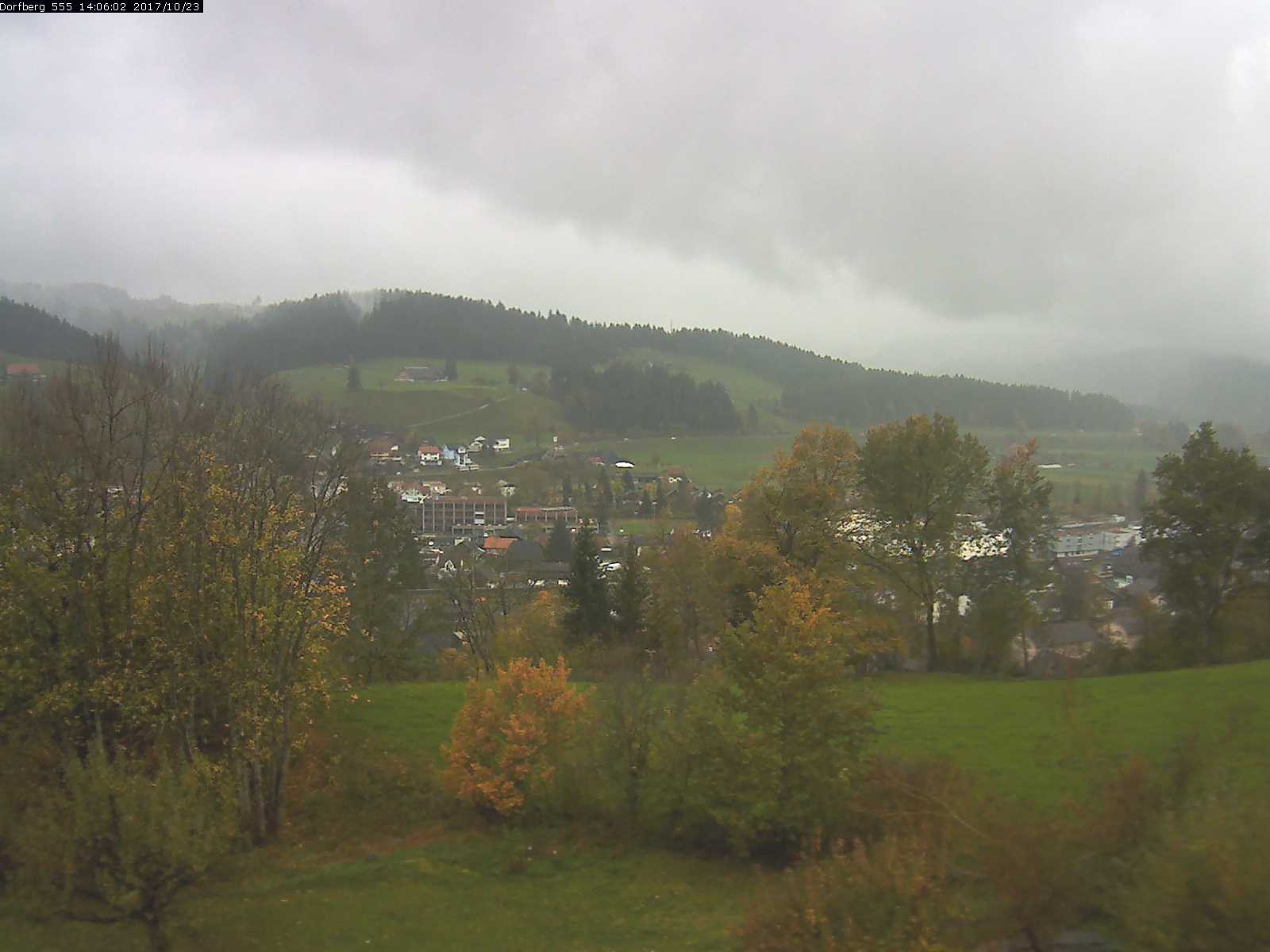 Webcam-Bild: Aussicht vom Dorfberg in Langnau 20171023-140601