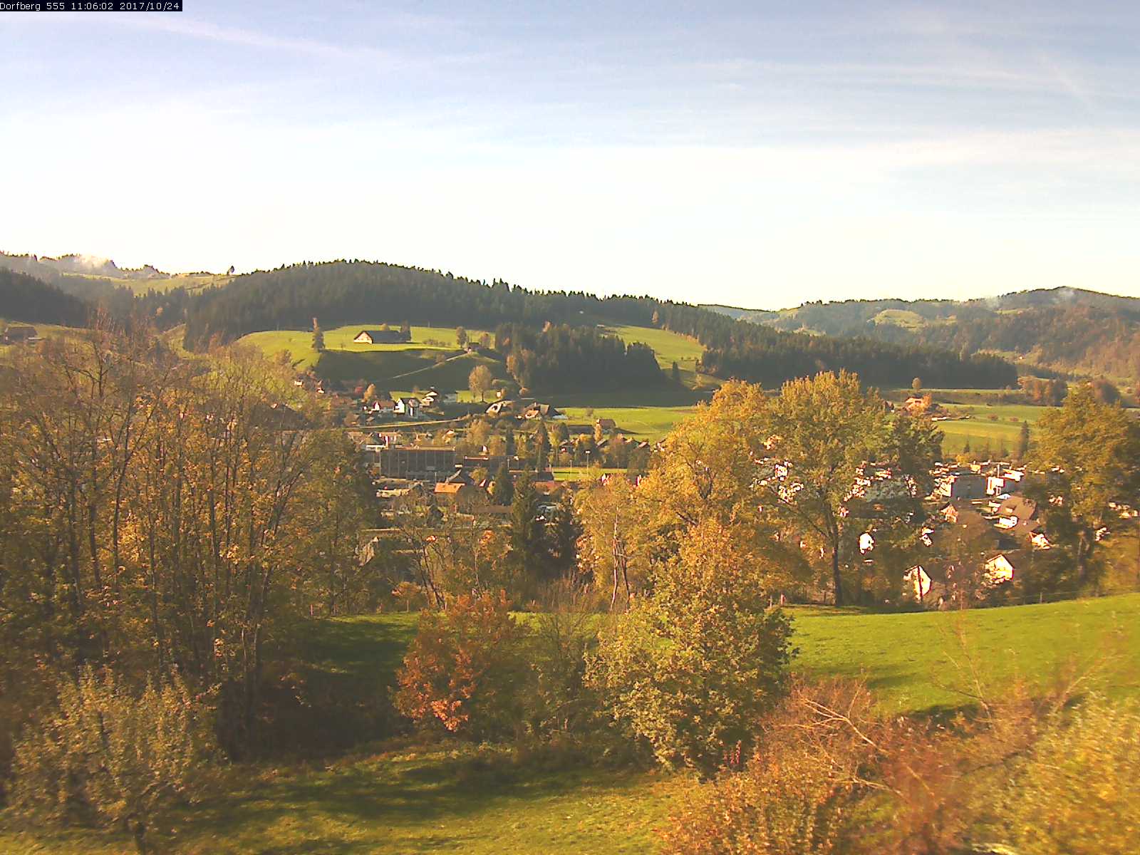 Webcam-Bild: Aussicht vom Dorfberg in Langnau 20171024-110601