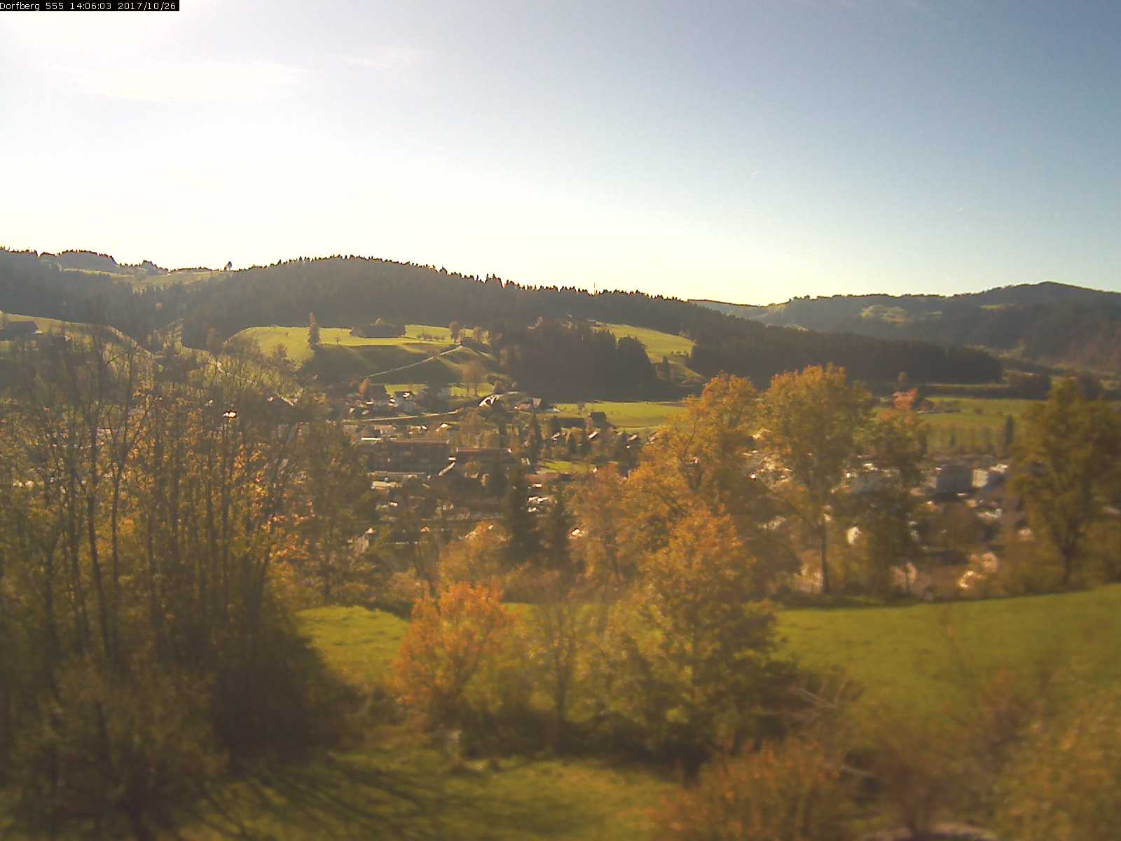 Webcam-Bild: Aussicht vom Dorfberg in Langnau 20171026-140601