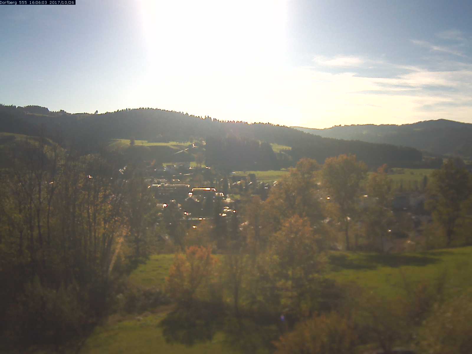 Webcam-Bild: Aussicht vom Dorfberg in Langnau 20171026-160601