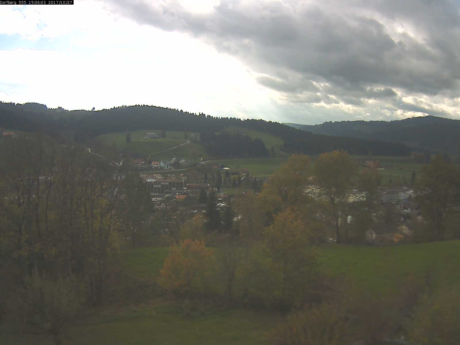 Webcam-Bild: Aussicht vom Dorfberg in Langnau 20171027-150601