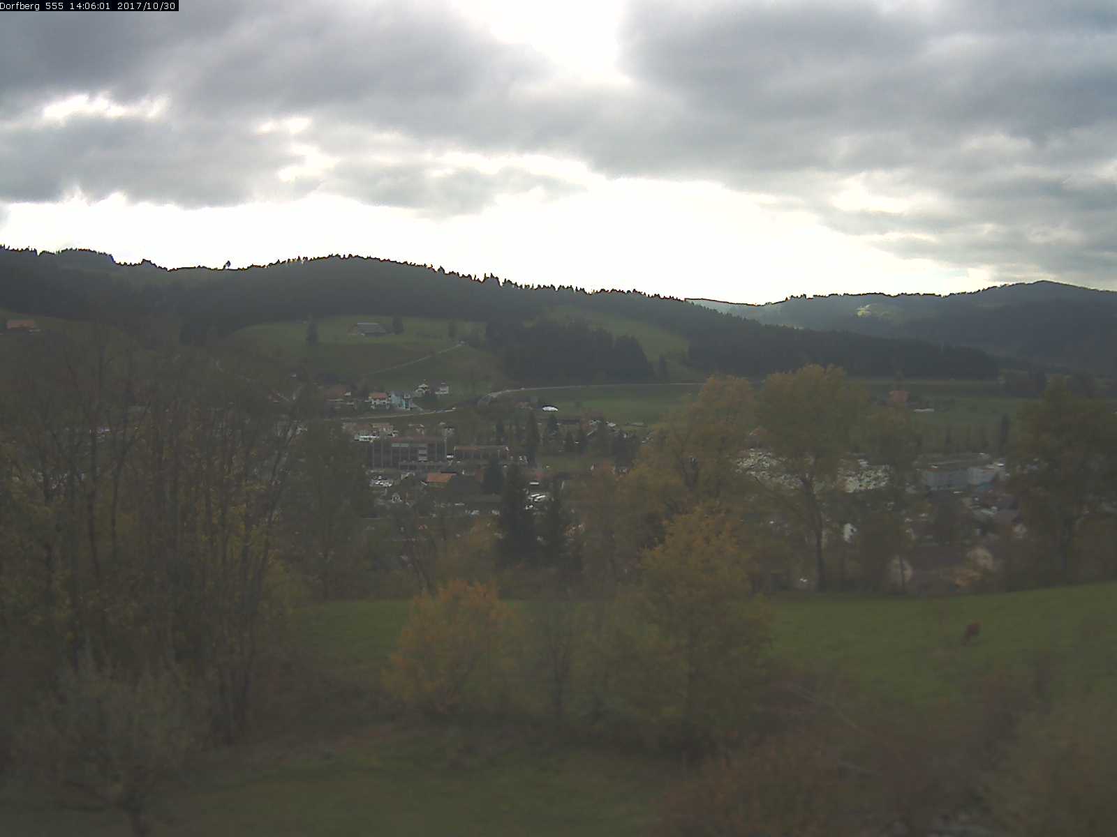Webcam-Bild: Aussicht vom Dorfberg in Langnau 20171030-140601