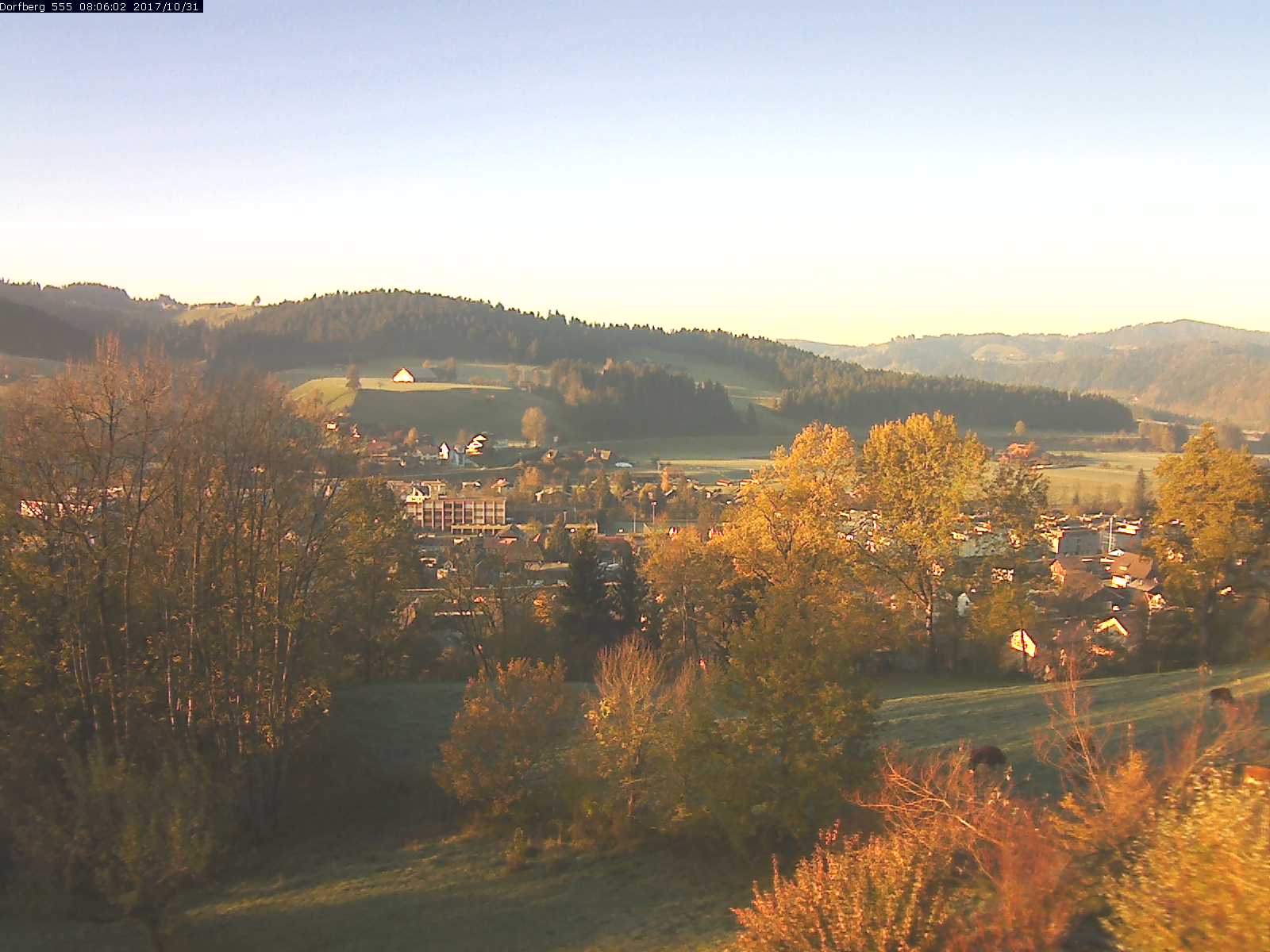 Webcam-Bild: Aussicht vom Dorfberg in Langnau 20171031-080601