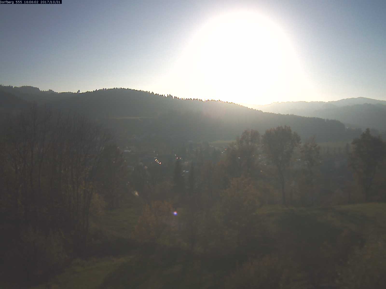 Webcam-Bild: Aussicht vom Dorfberg in Langnau 20171031-160601