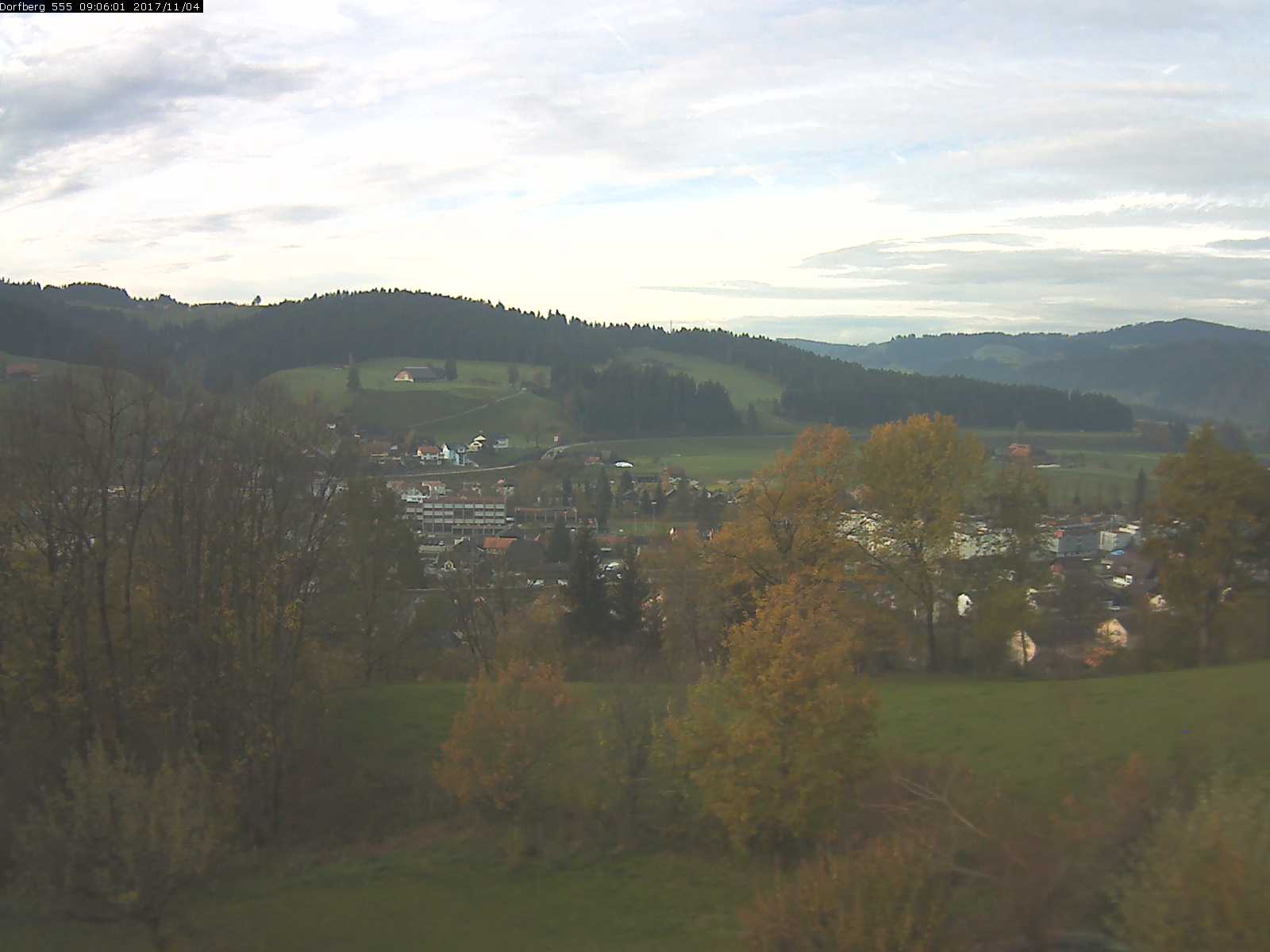 Webcam-Bild: Aussicht vom Dorfberg in Langnau 20171104-090601