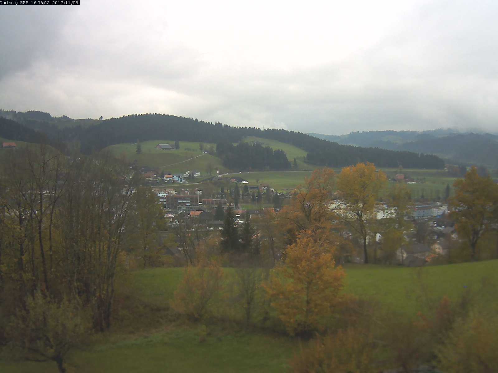 Webcam-Bild: Aussicht vom Dorfberg in Langnau 20171108-160601