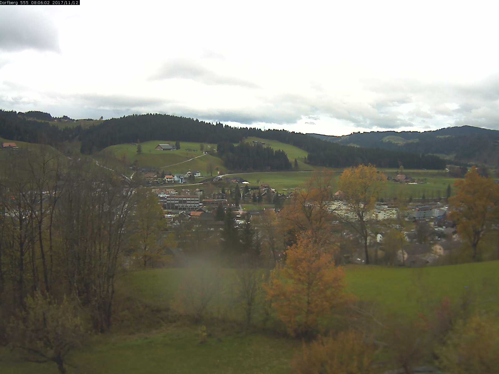 Webcam-Bild: Aussicht vom Dorfberg in Langnau 20171112-080601