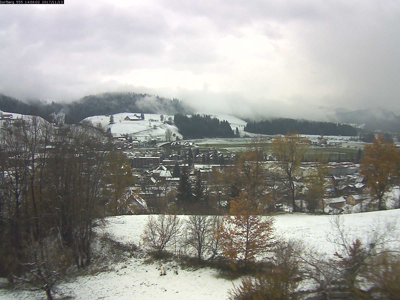 Webcam-Bild: Aussicht vom Dorfberg in Langnau 20171113-140601
