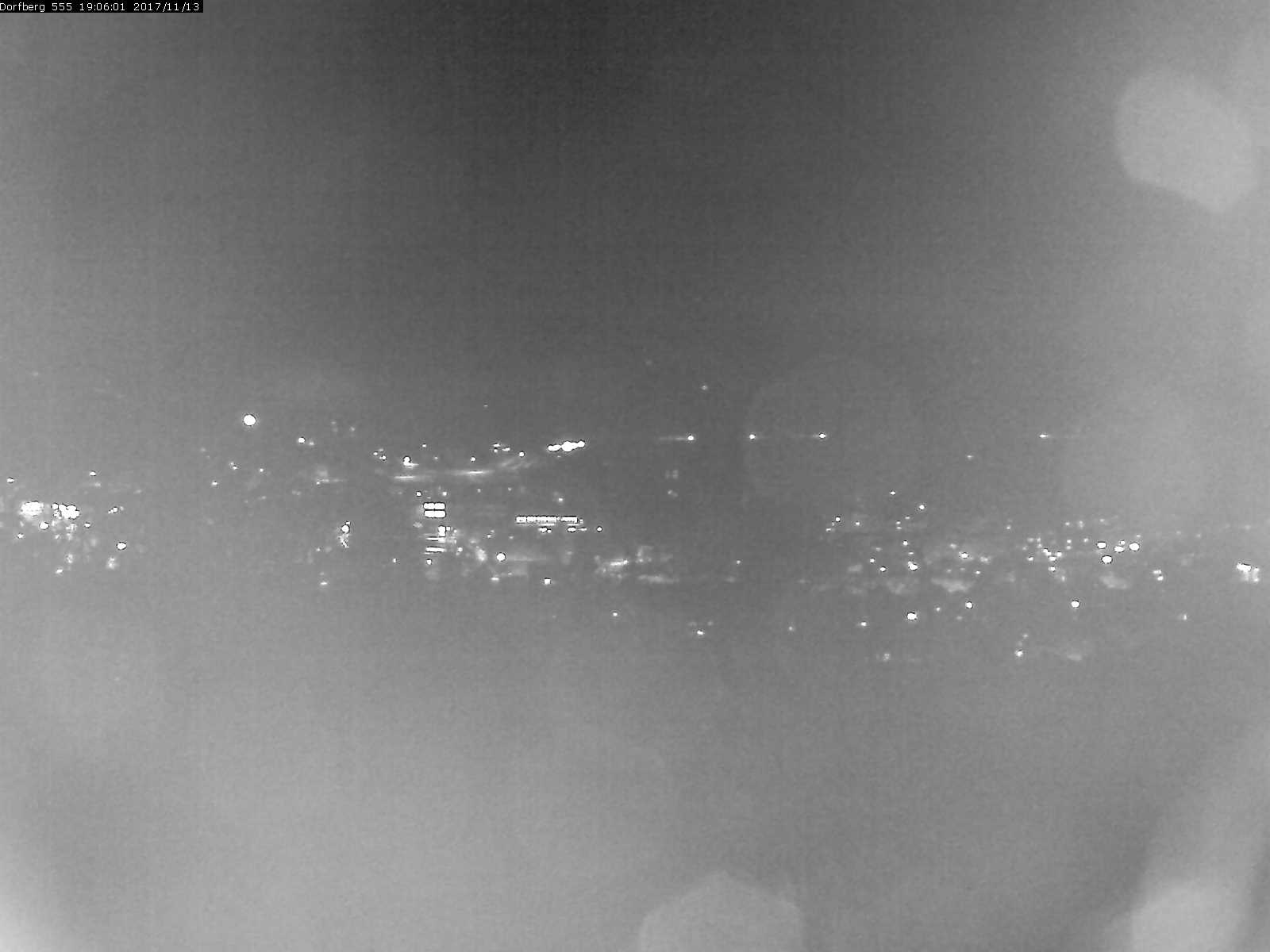 Webcam-Bild: Aussicht vom Dorfberg in Langnau 20171113-190601