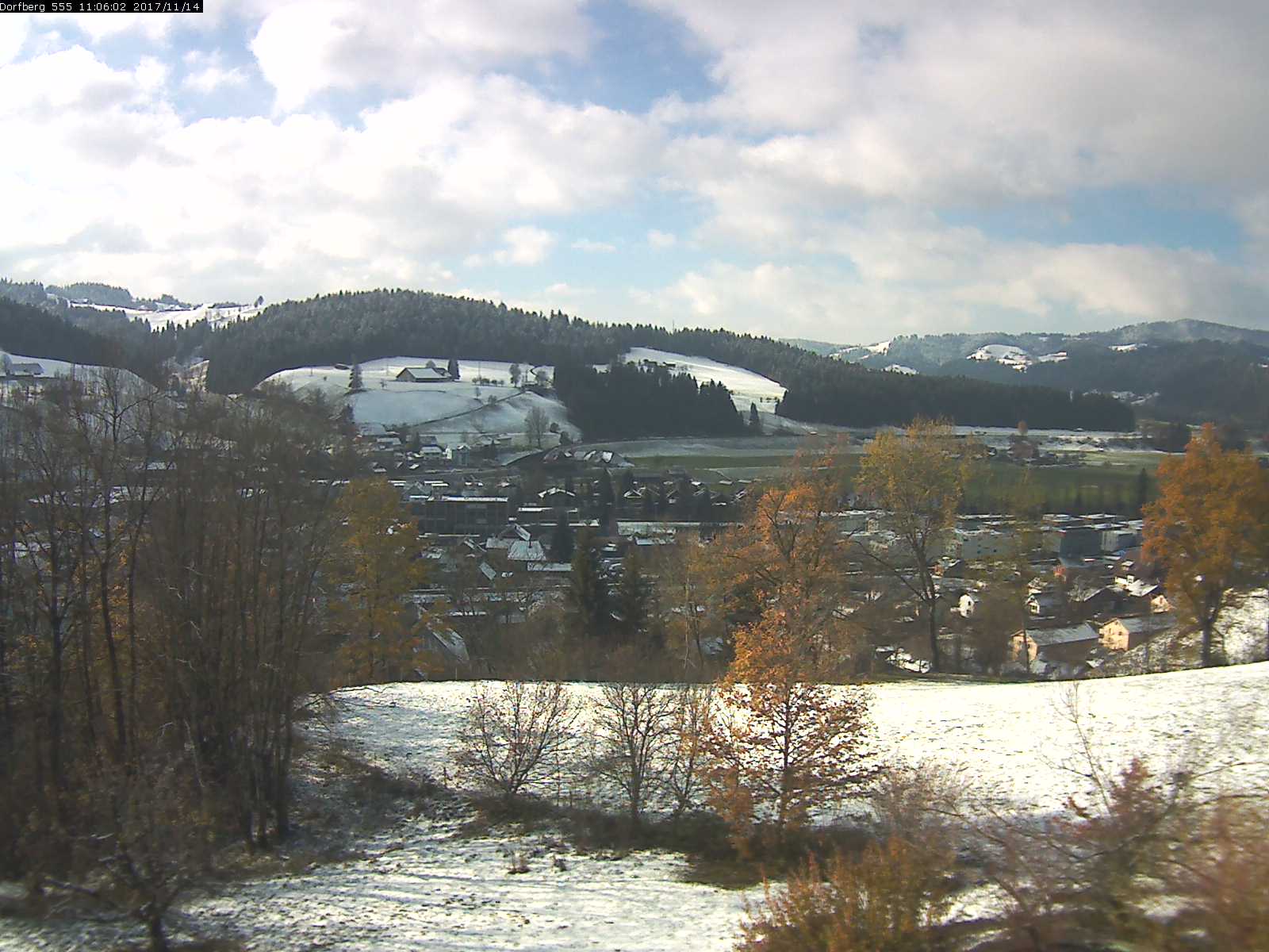 Webcam-Bild: Aussicht vom Dorfberg in Langnau 20171114-110601