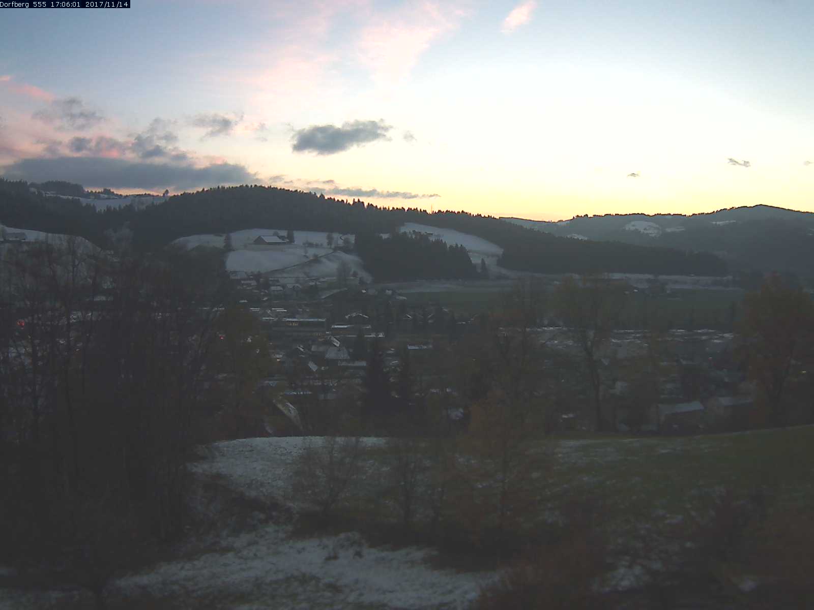 Webcam-Bild: Aussicht vom Dorfberg in Langnau 20171114-170601
