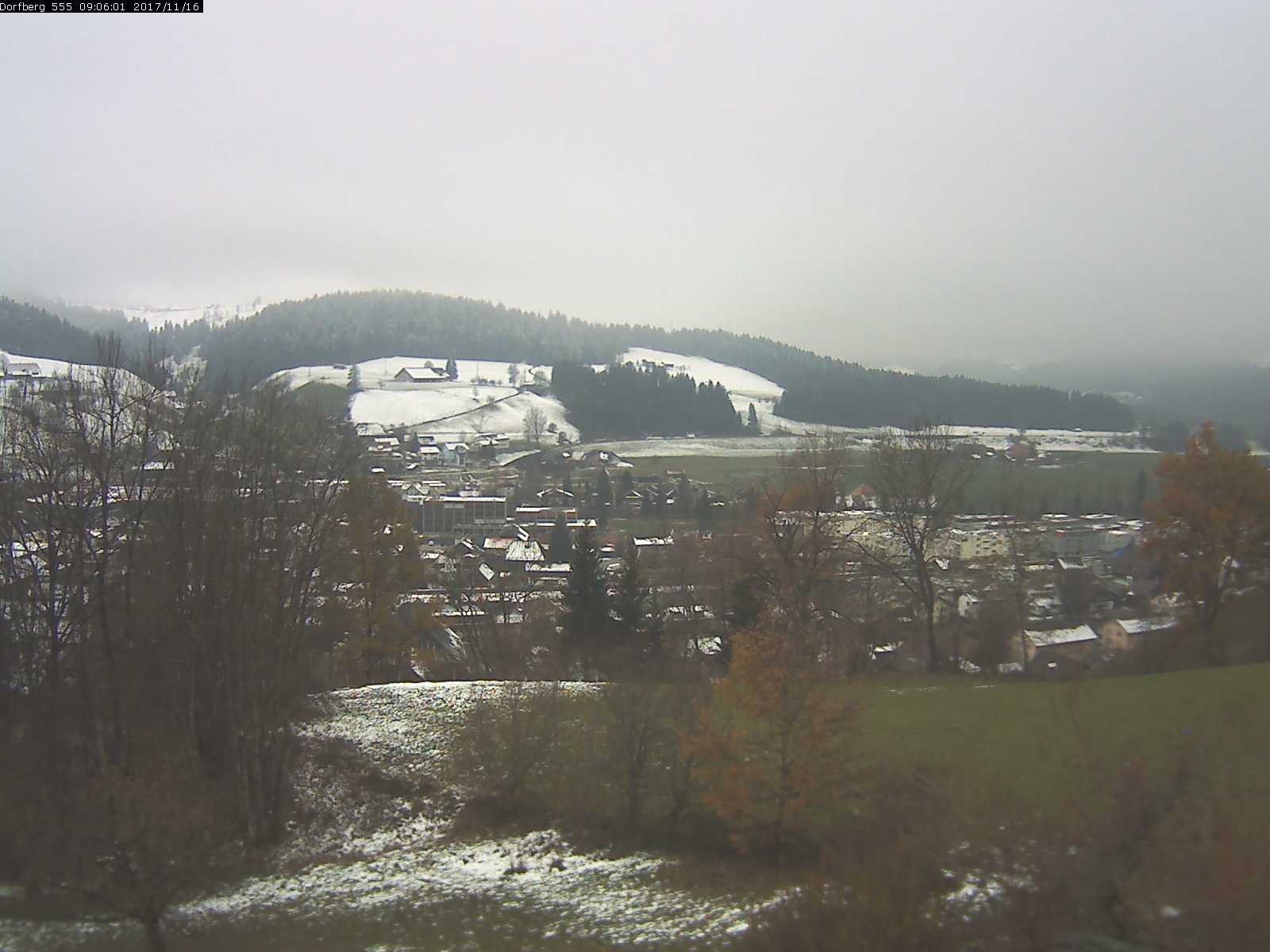 Webcam-Bild: Aussicht vom Dorfberg in Langnau 20171116-090601