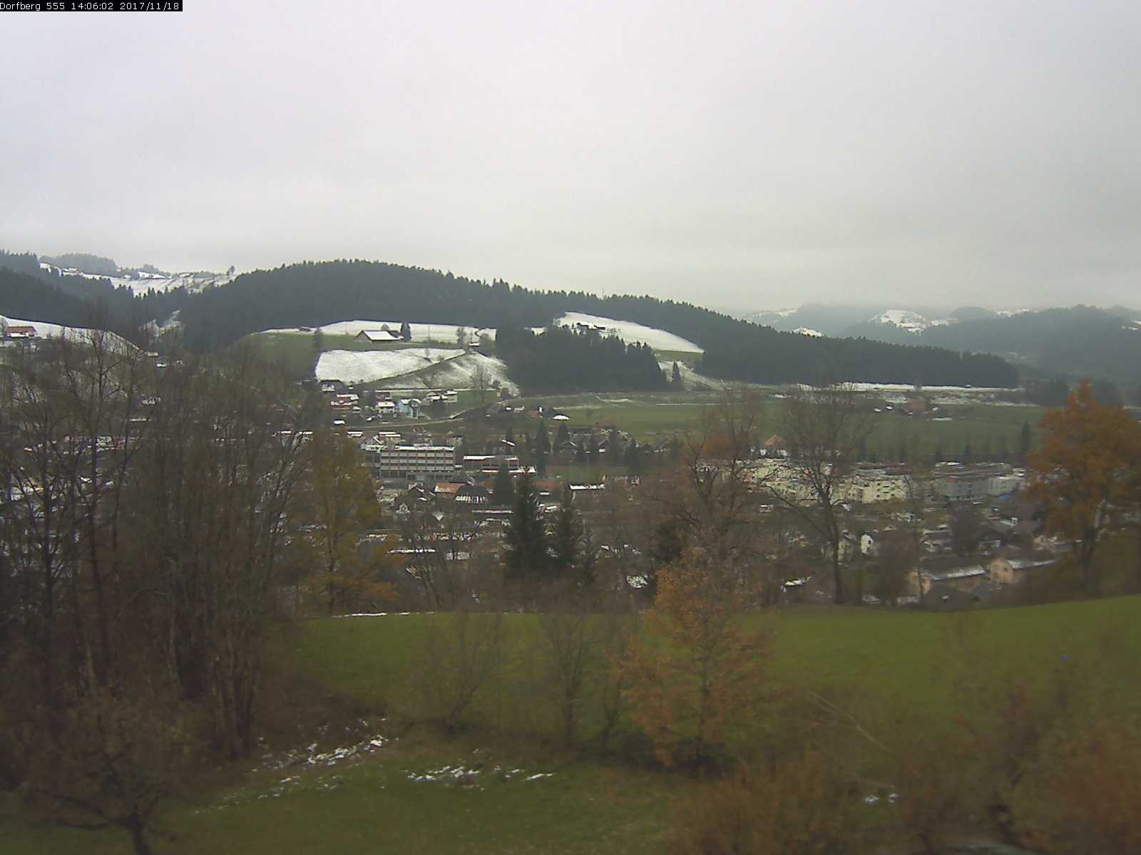 Webcam-Bild: Aussicht vom Dorfberg in Langnau 20171118-140601