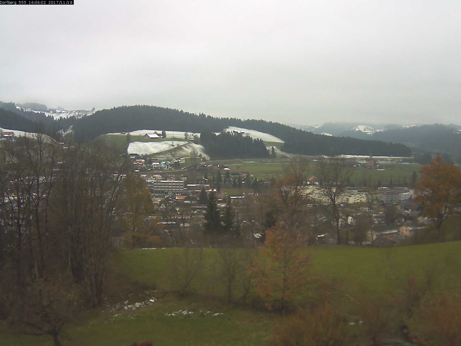 Webcam-Bild: Aussicht vom Dorfberg in Langnau 20171118-160601