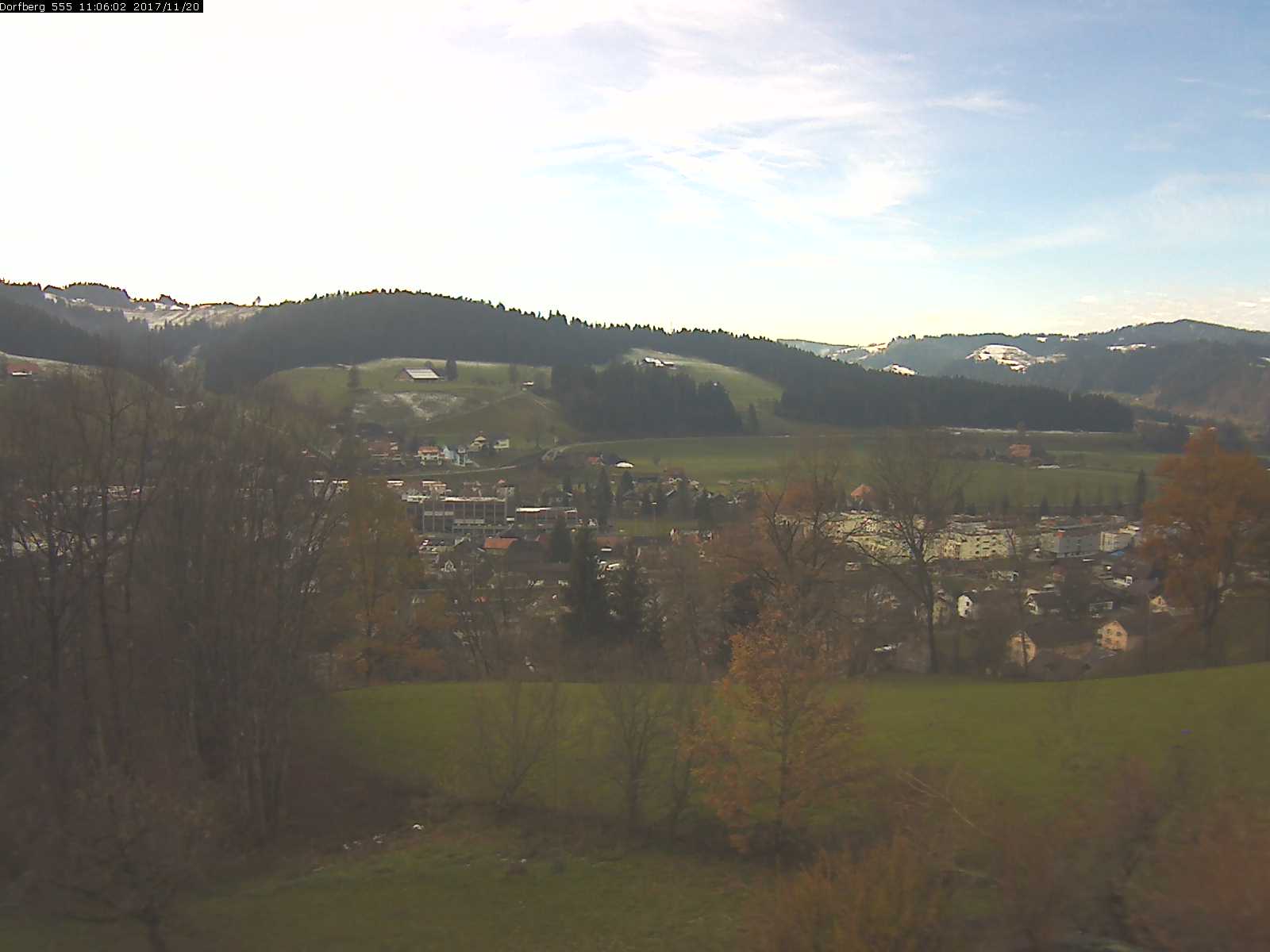 Webcam-Bild: Aussicht vom Dorfberg in Langnau 20171120-110601