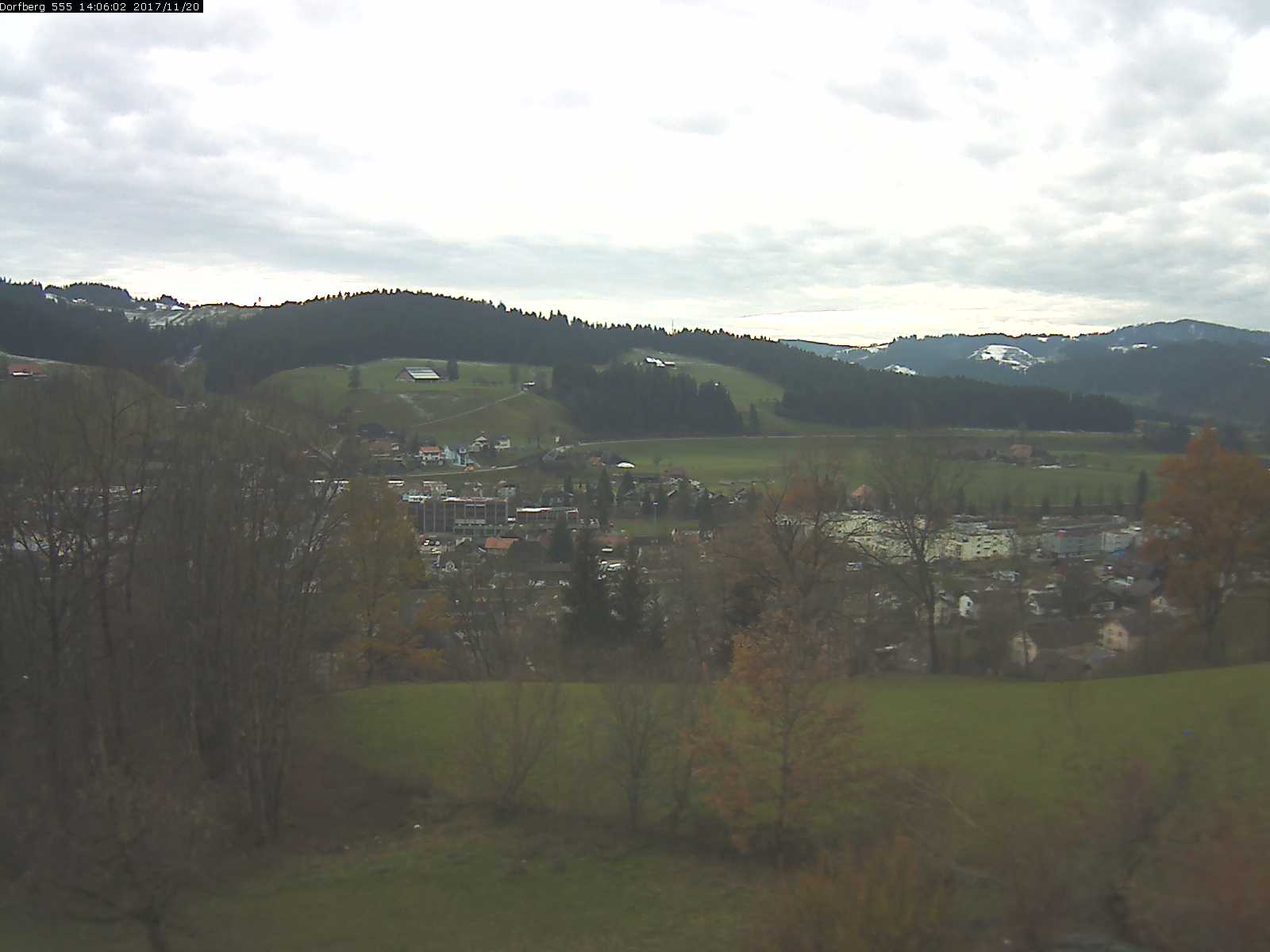 Webcam-Bild: Aussicht vom Dorfberg in Langnau 20171120-140601