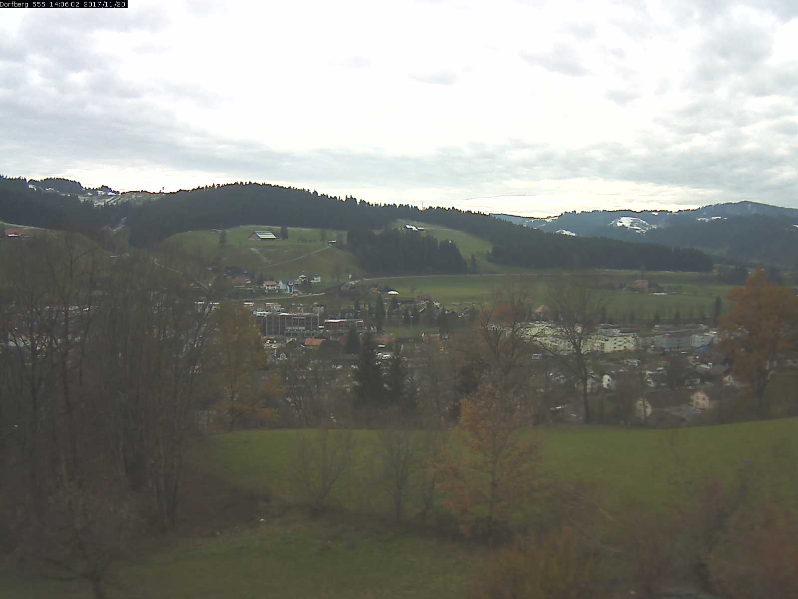 Webcam-Bild: Aussicht vom Dorfberg in Langnau 20171120-140601